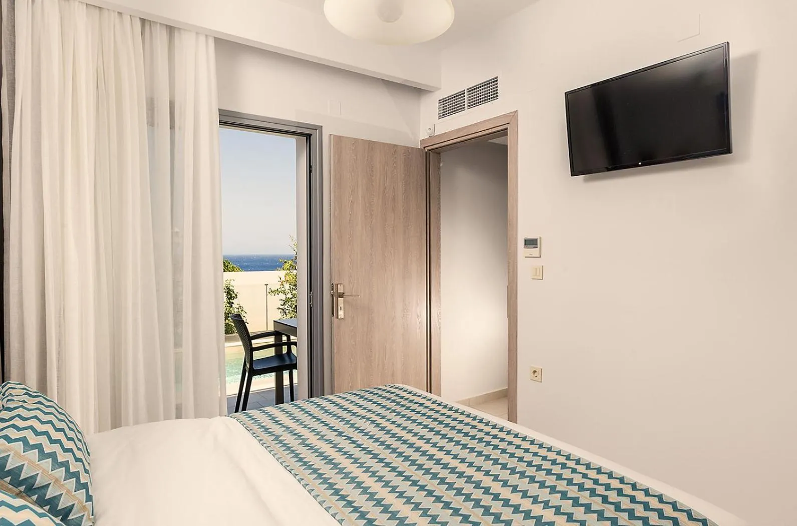 TV and multimedia, Bed in Sunset Elafonisi Apartments