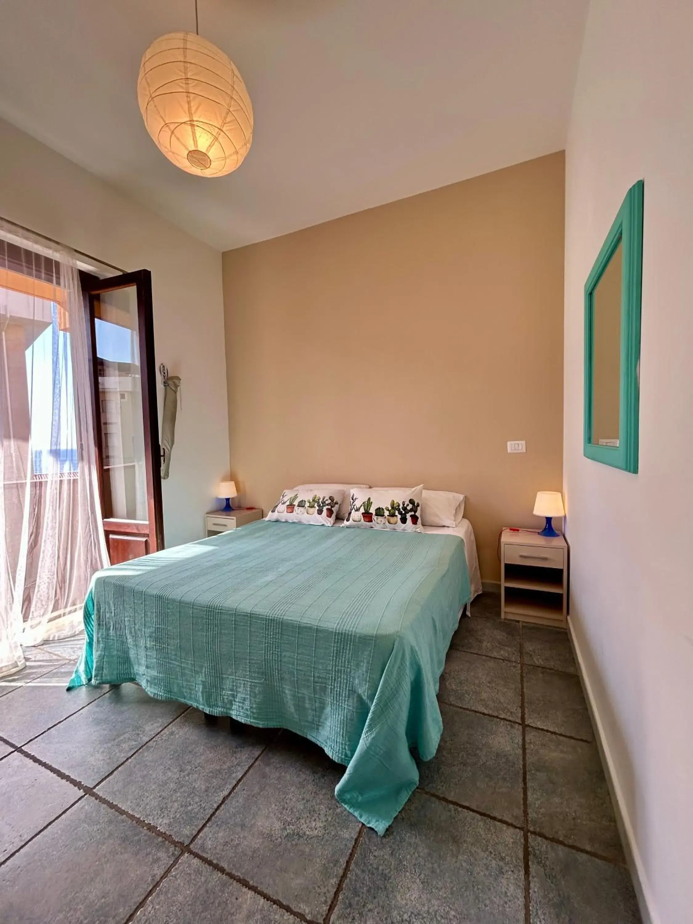 Economy Double Room with Sea View - single occupancy in Arcobaleno Tropea centro Economy Double Room with Sea View - single occupancy in Arcobaleno Tropea centro