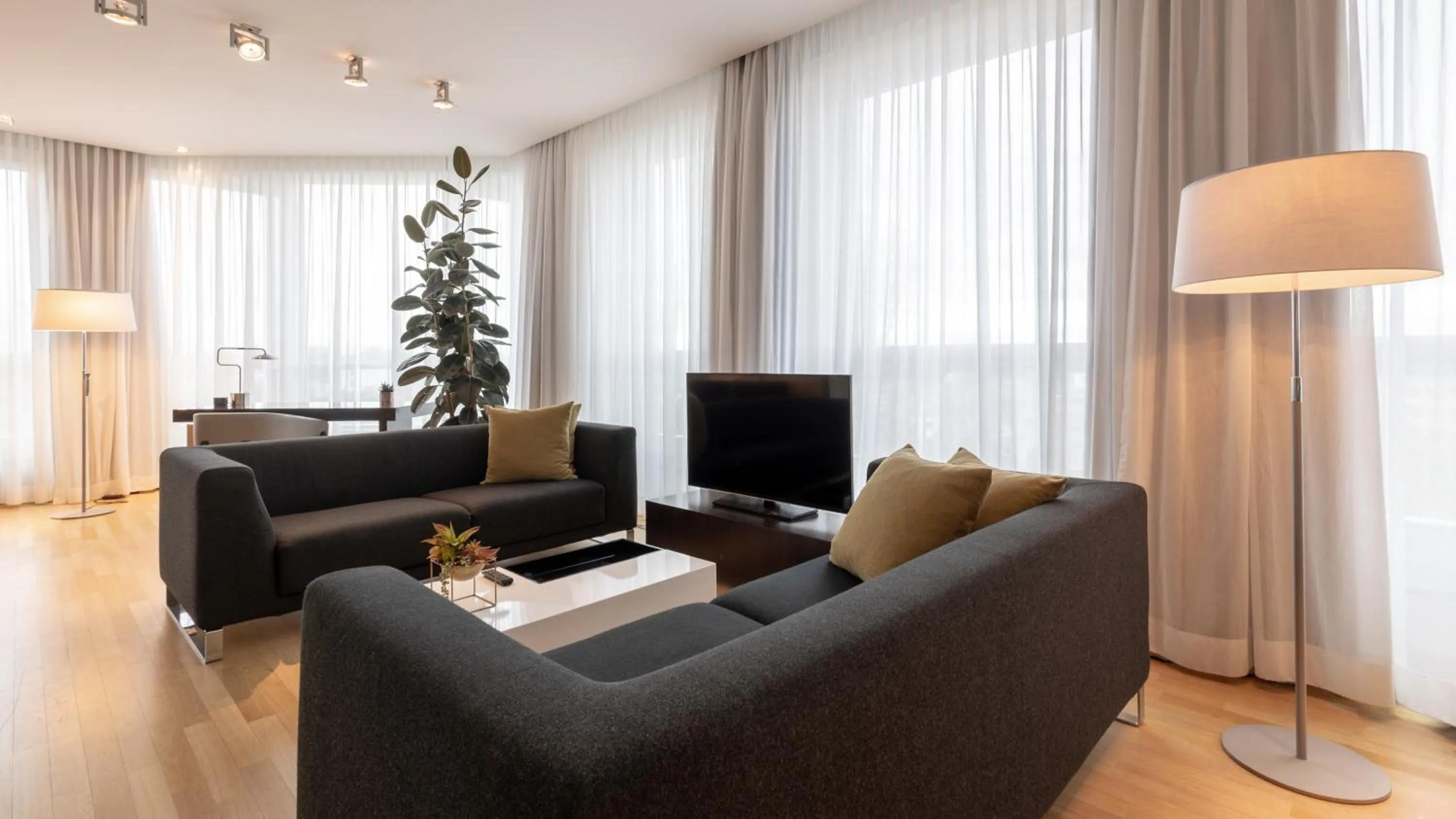 TV and multimedia in InterContinental Berlin by IHG