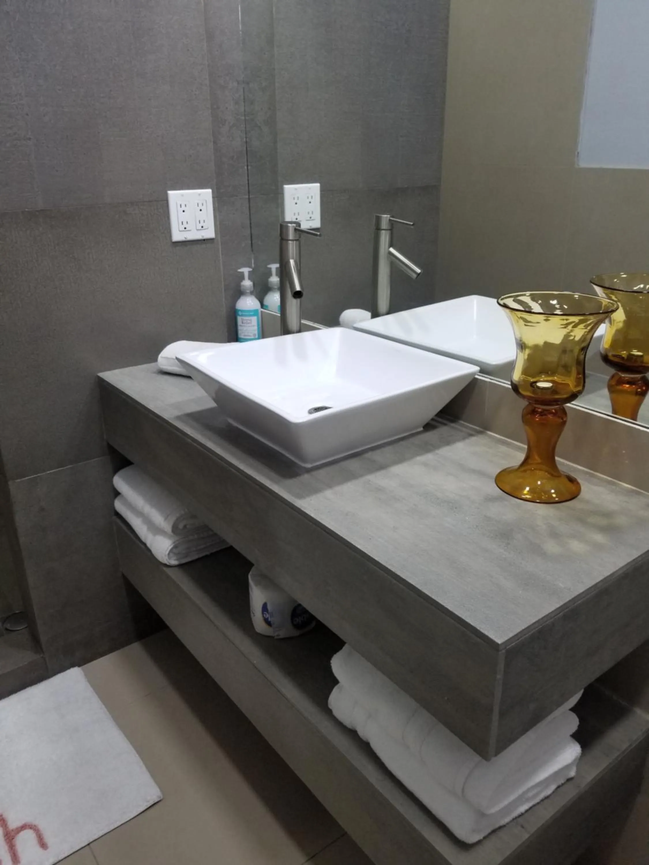 Bathroom in Sea Rock Hotel