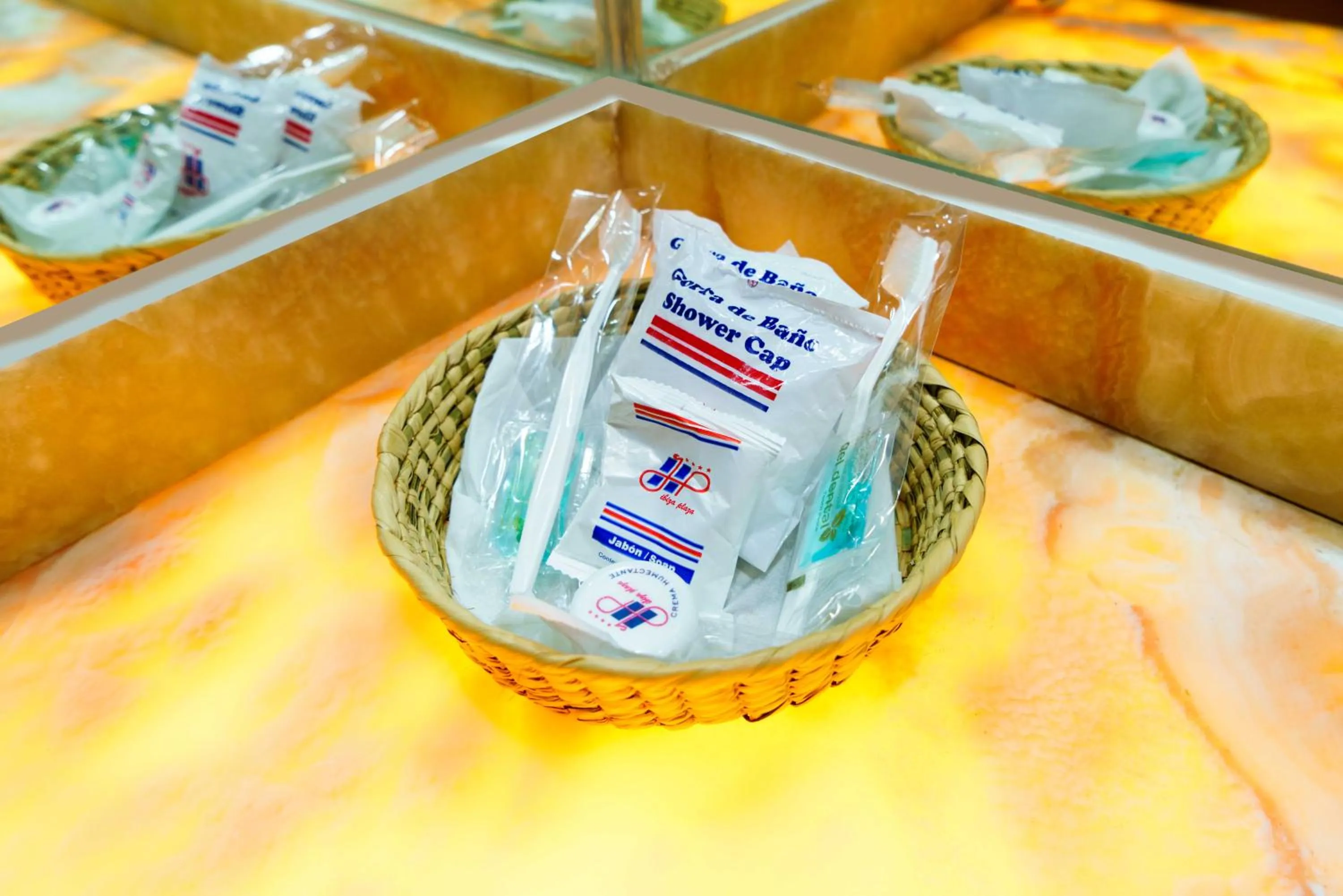 Bathroom in Hotel Ibiza Plaza