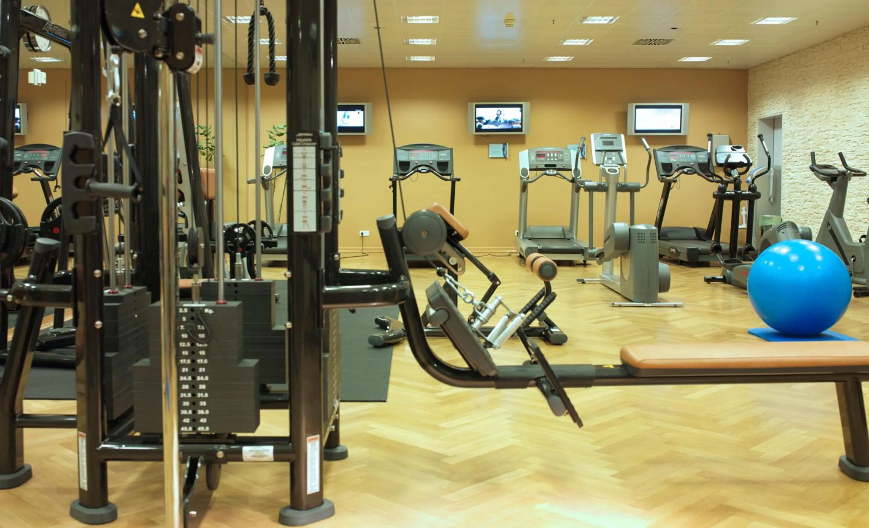 Fitness centre/facilities in Hilton Munich Airport