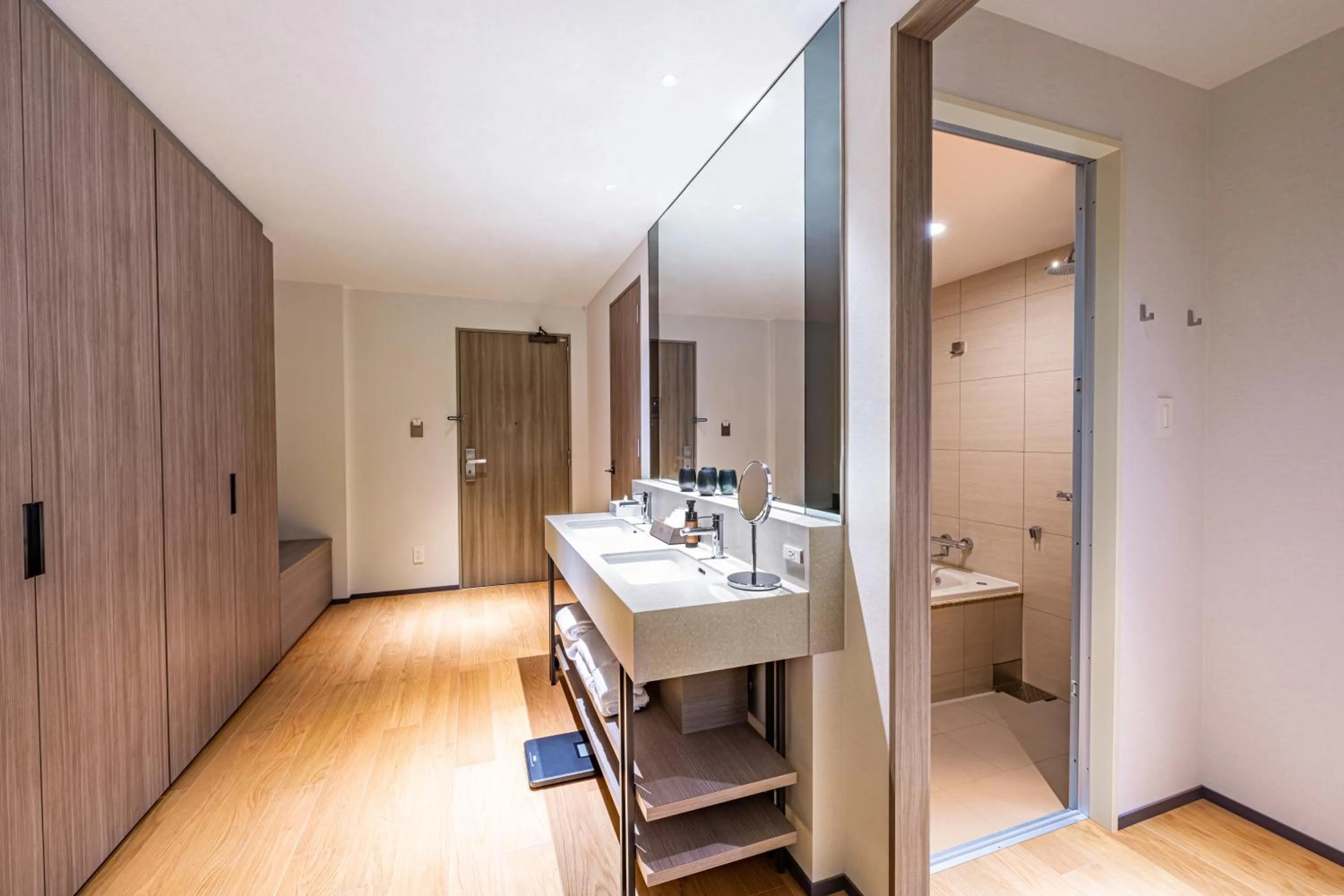 Bathroom in The Gate Hotel Kyoto Takasegawa by Hulic