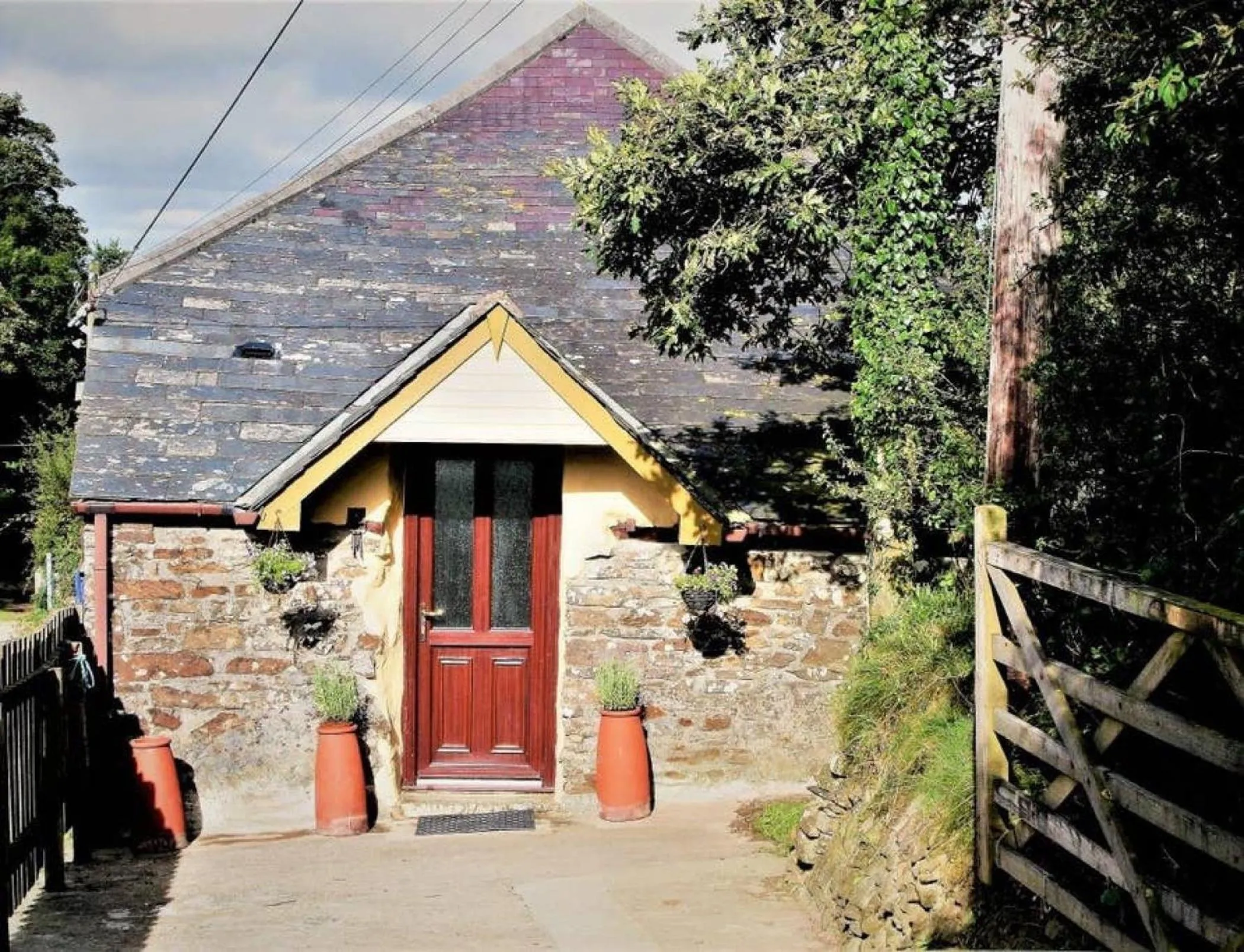 Property building in Cottage Barn, Jacobstow