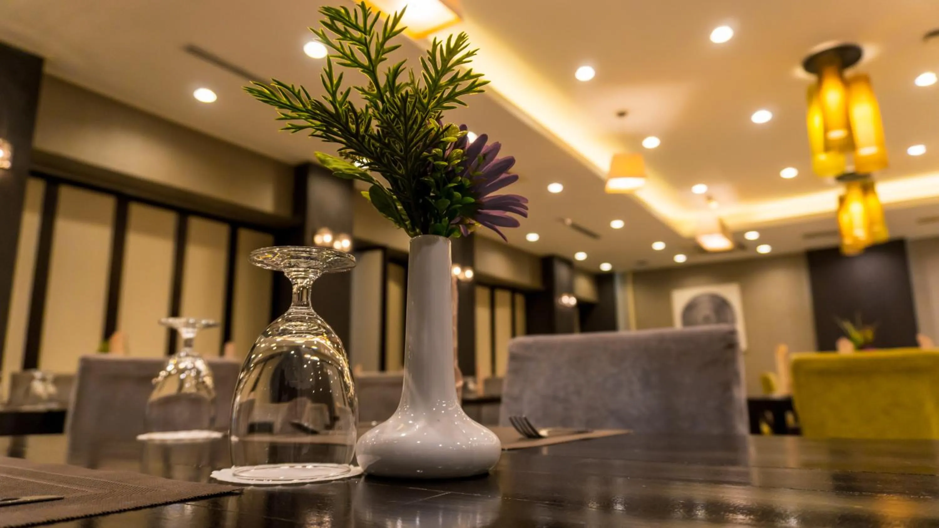 Restaurant/places to eat in LAOTEL VIENTIANE