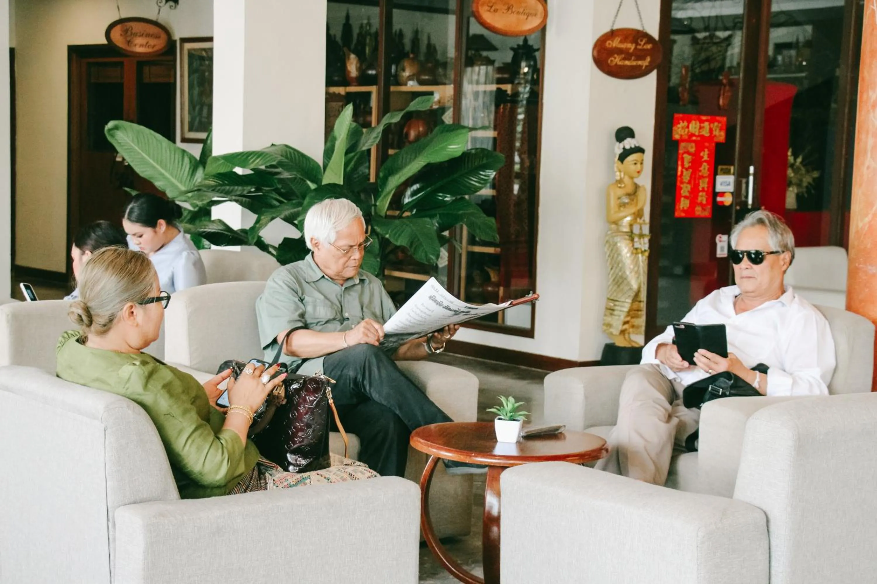 People in LAOTEL VIENTIANE