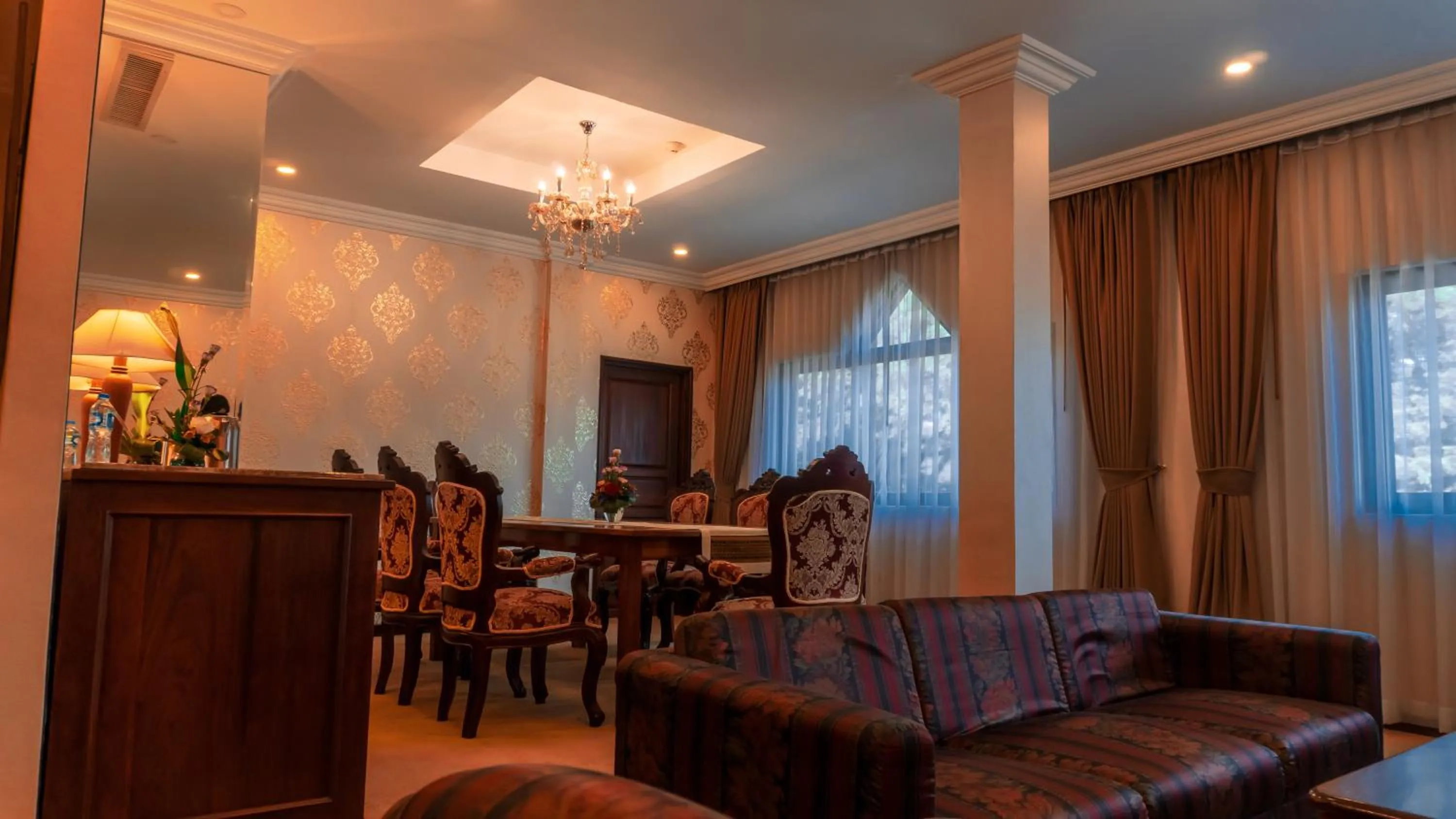 Lounge or bar in LAOTEL VIENTIANE