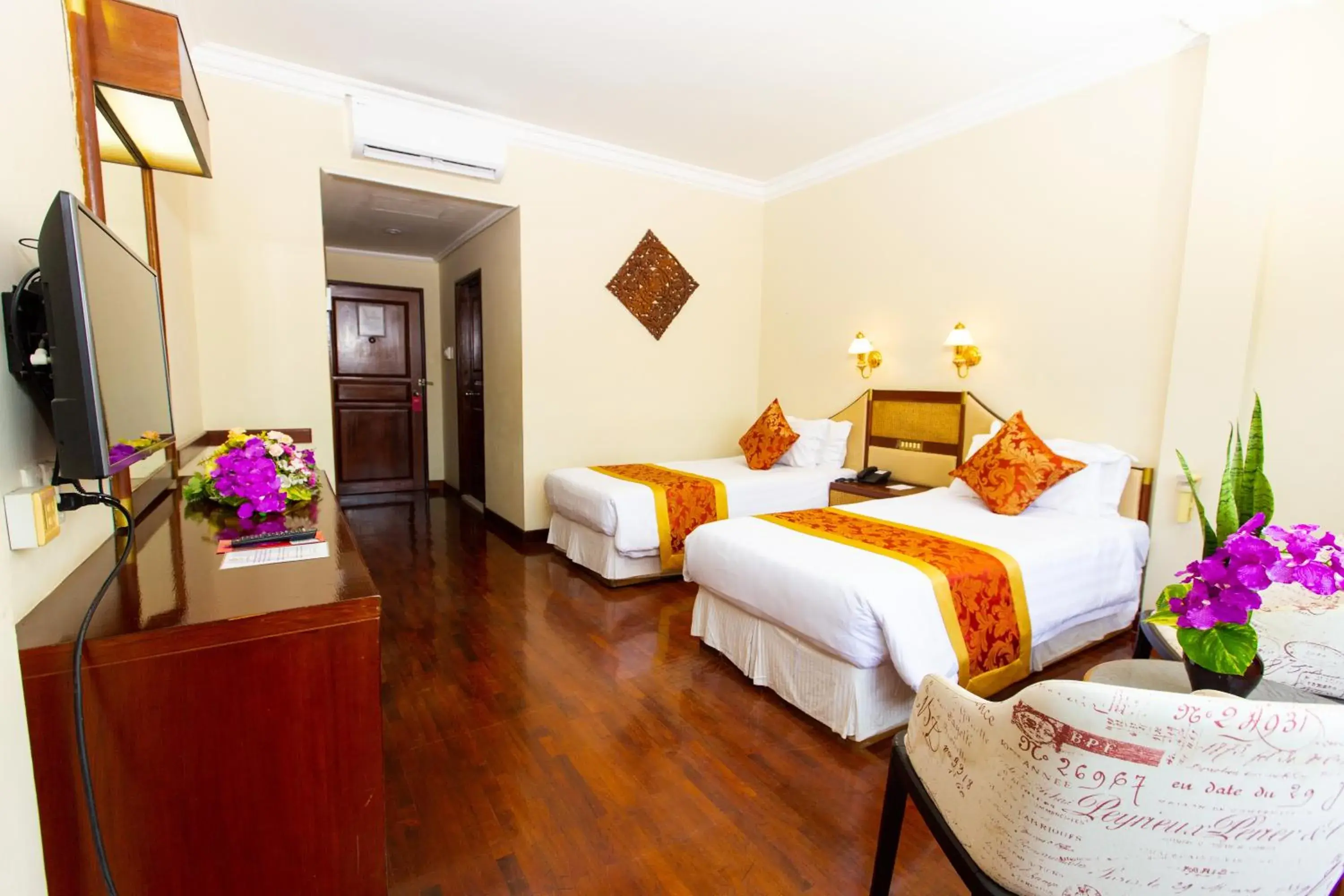 Standard Twin Room in LAOTEL VIENTIANE Standard Twin Room in LAOTEL VIENTIANE