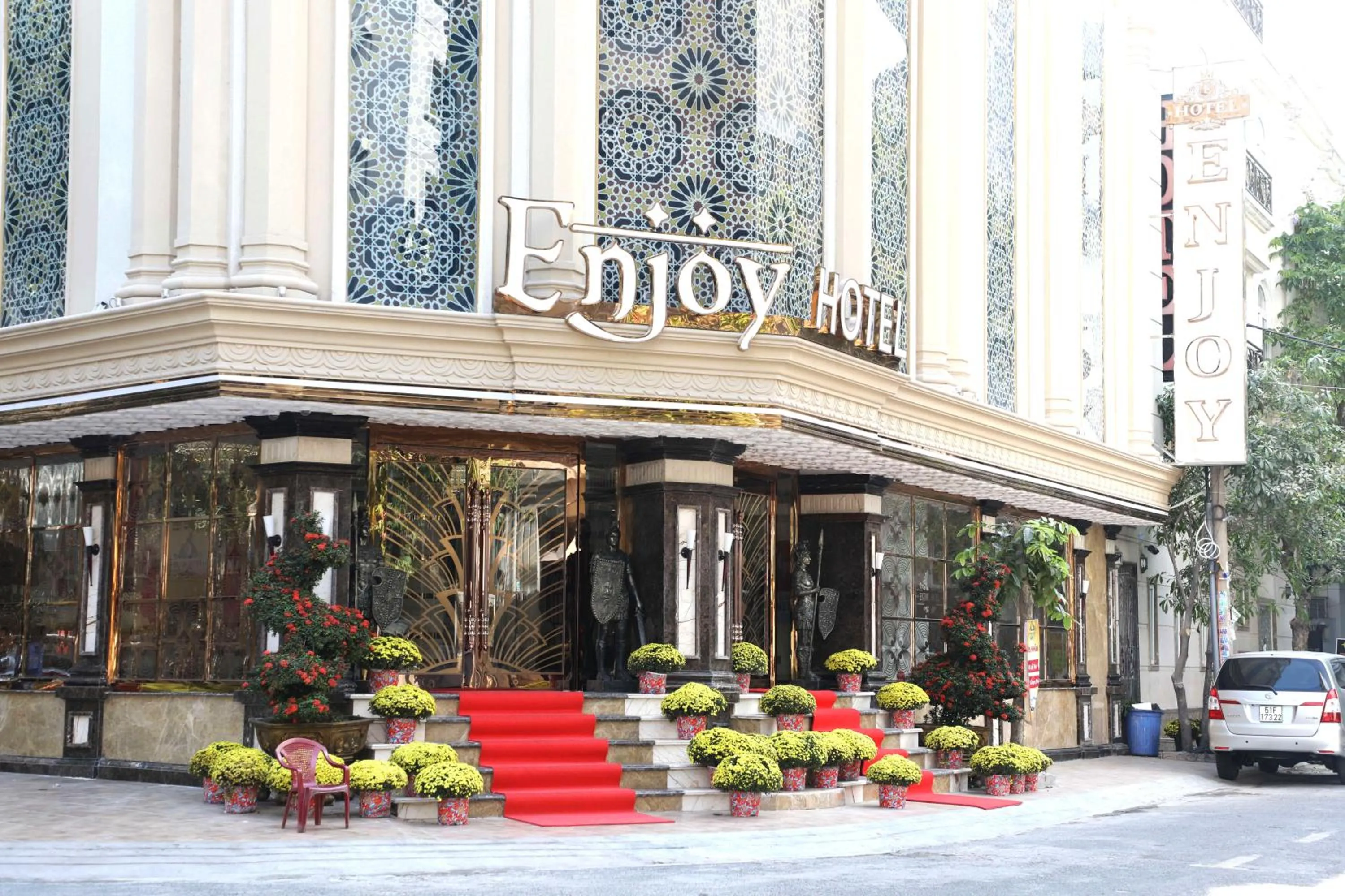 Facade/entrance in Enjoy Hotel 5A