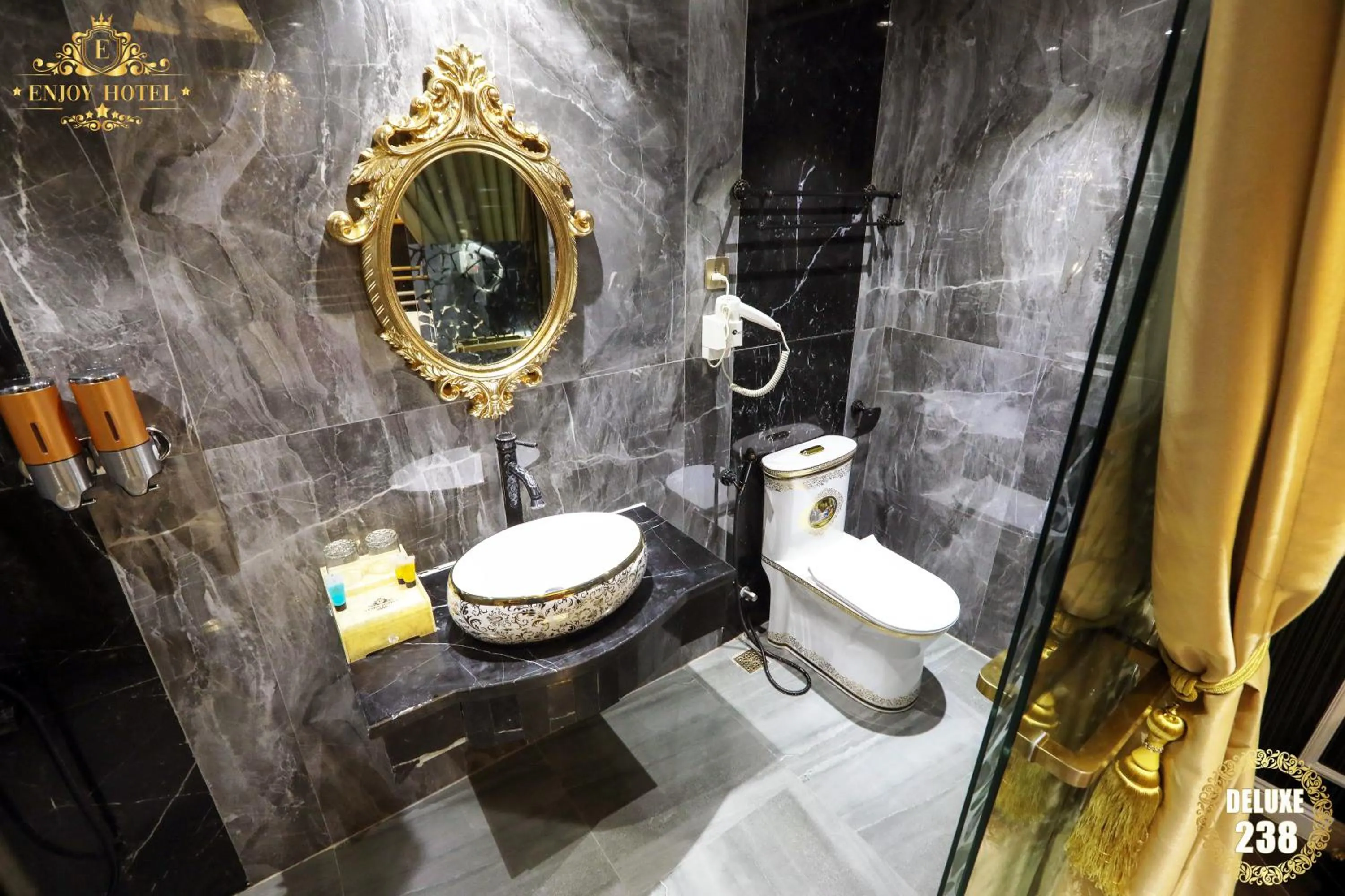 Bathroom in Enjoy Hotel 5A