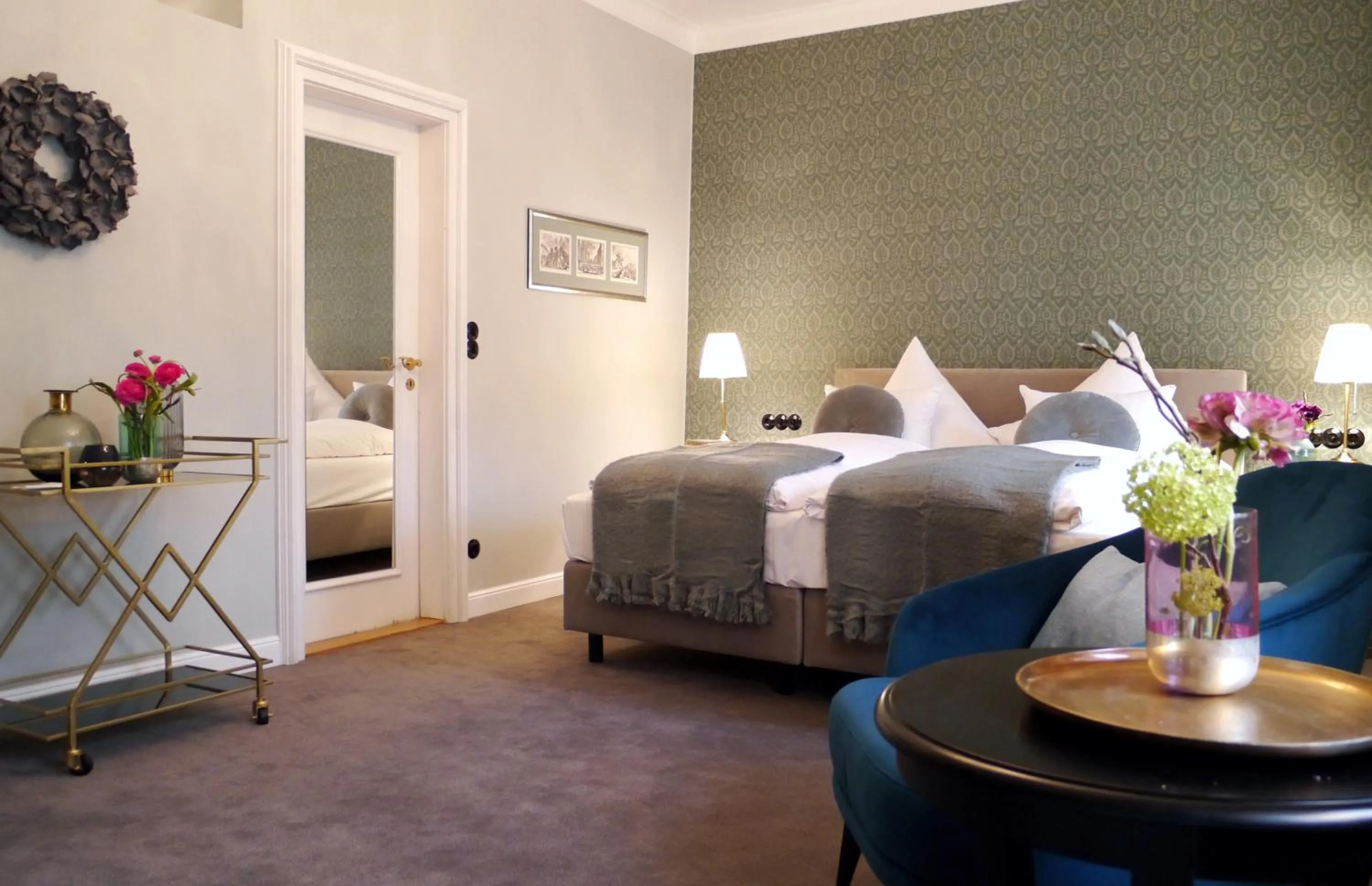 Photo of the whole room, Bed in Romantik Hotel Das Lindner