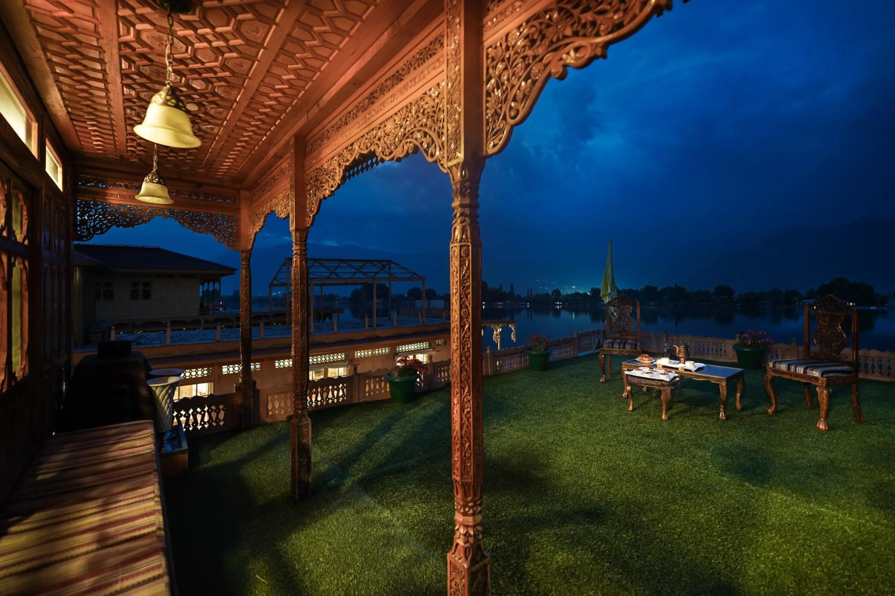 Patio in WelcomHeritage Gurkha Houseboats