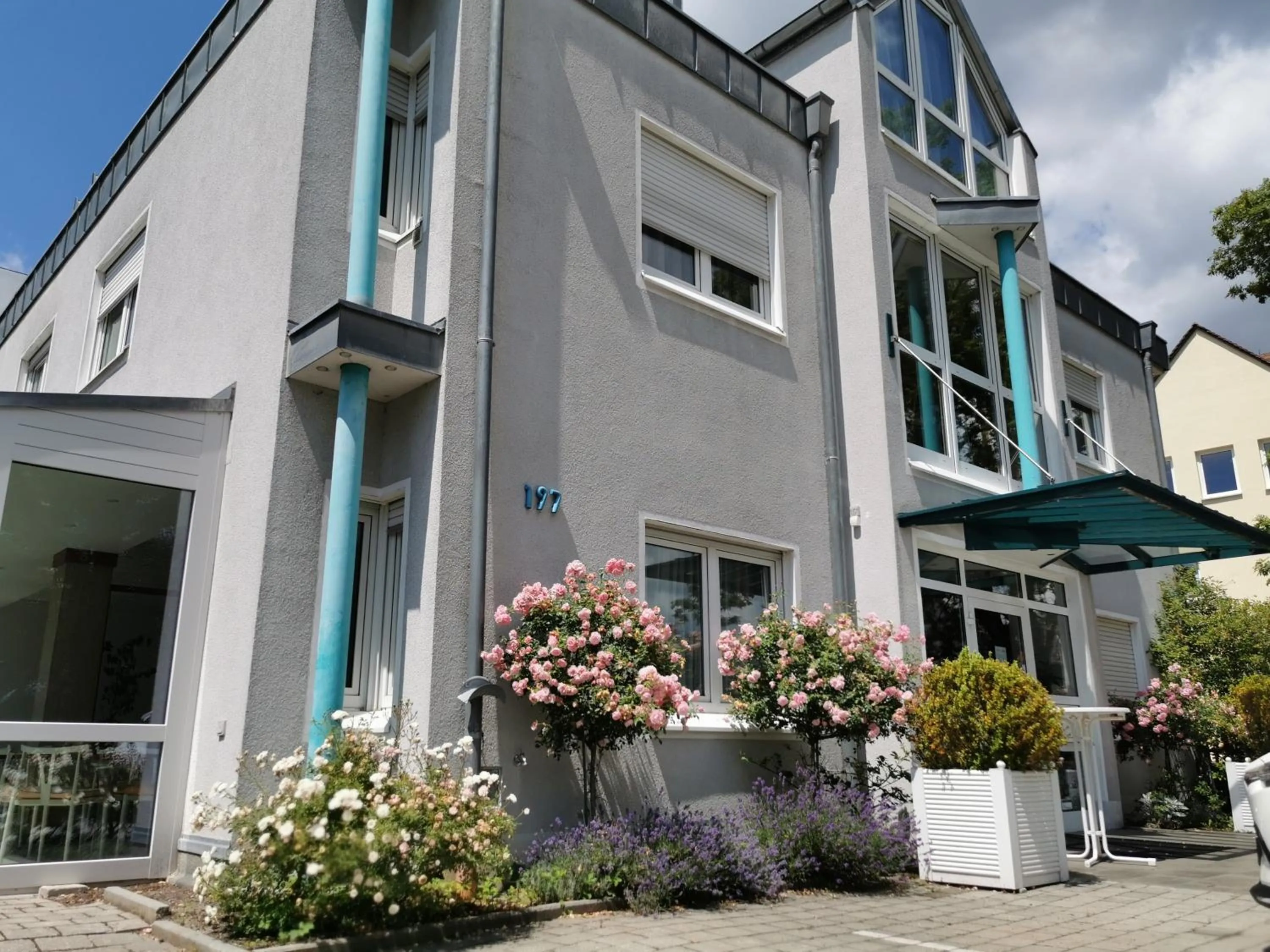 Facade/entrance in Hotel Alpha