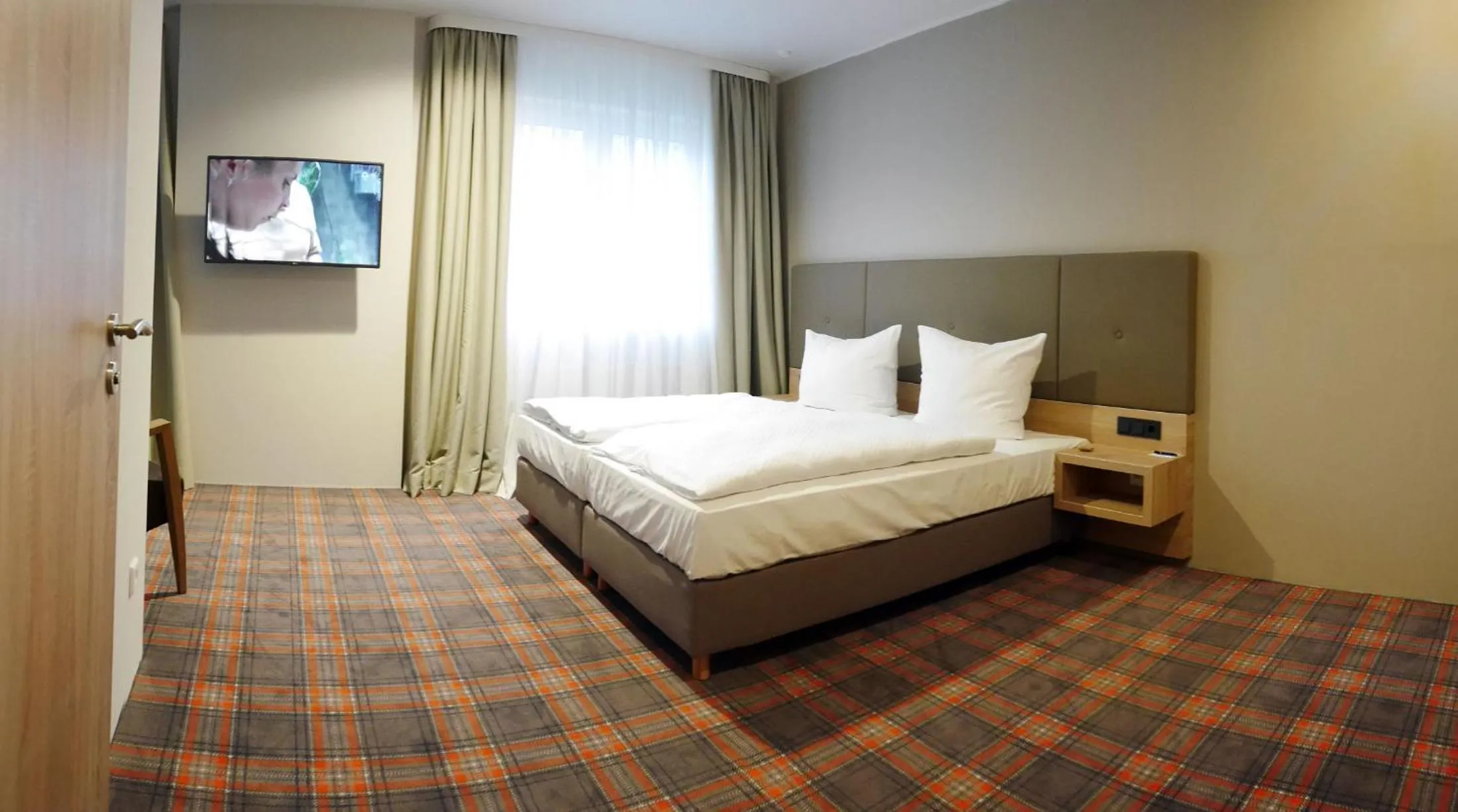 Photo of the whole room, Bed in Hotel Alpha