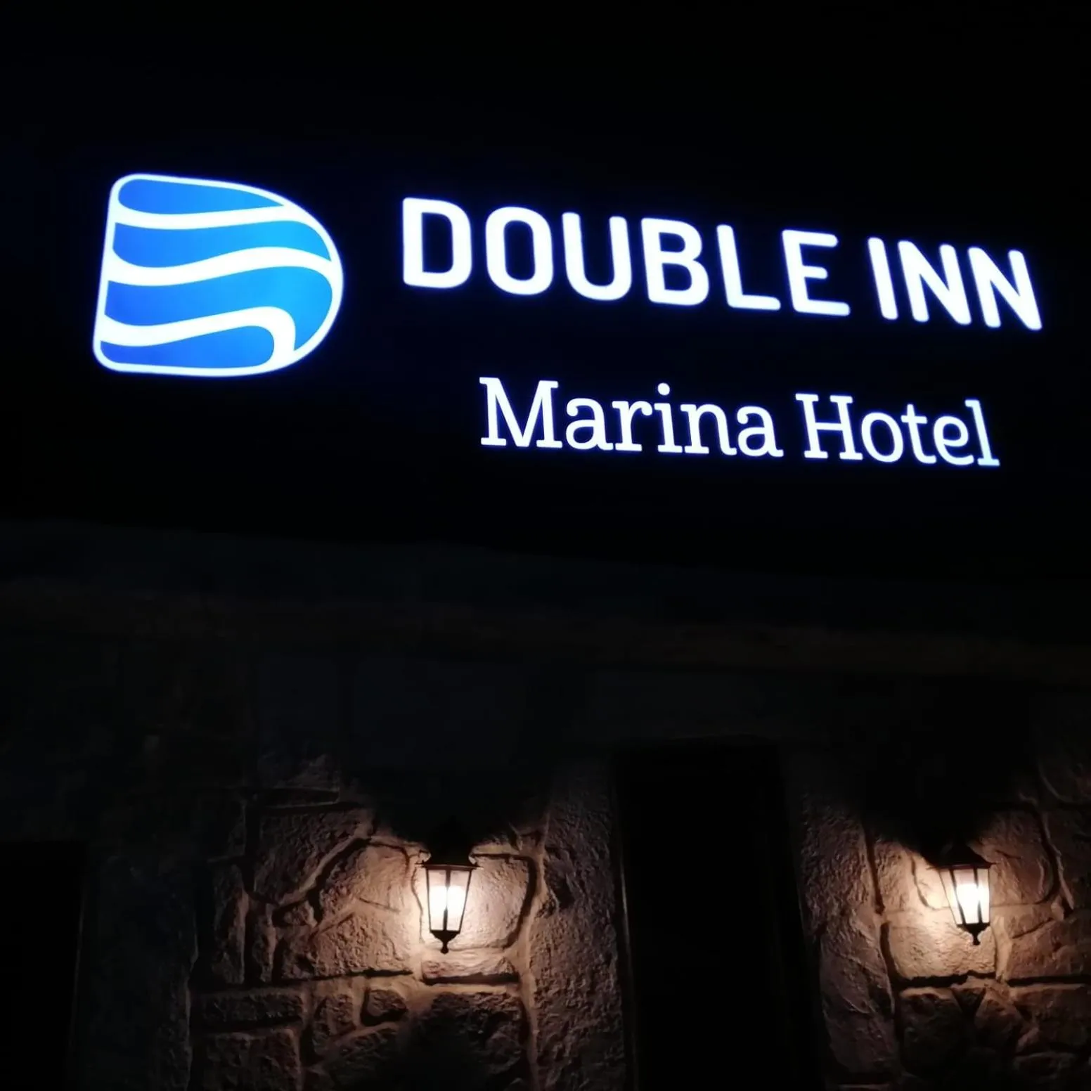 DOUBLE INN MARİNA HOTEL