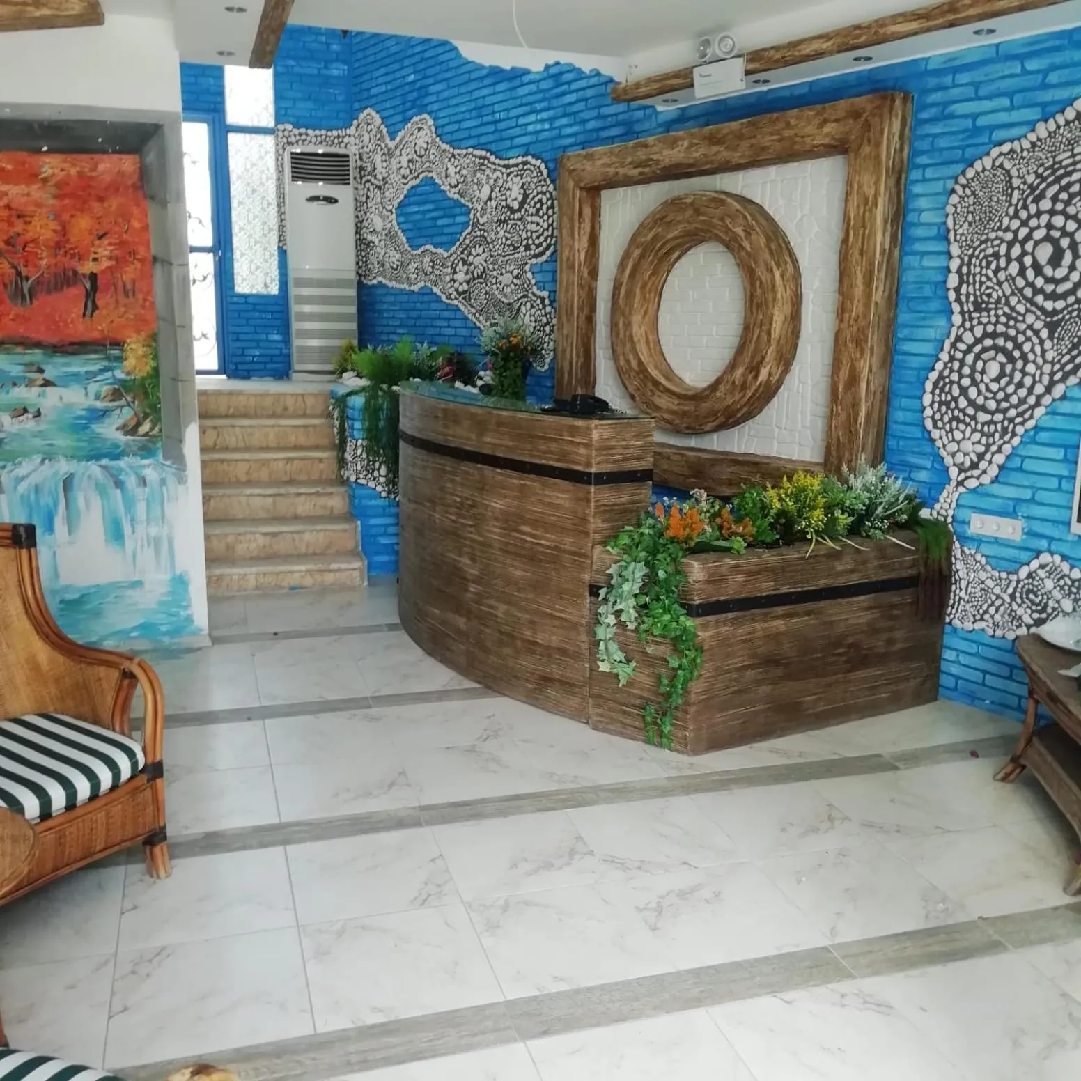 DOUBLE INN MARİNA HOTEL