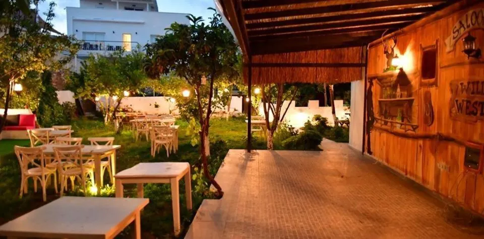DOUBLE INN MARİNA HOTEL
