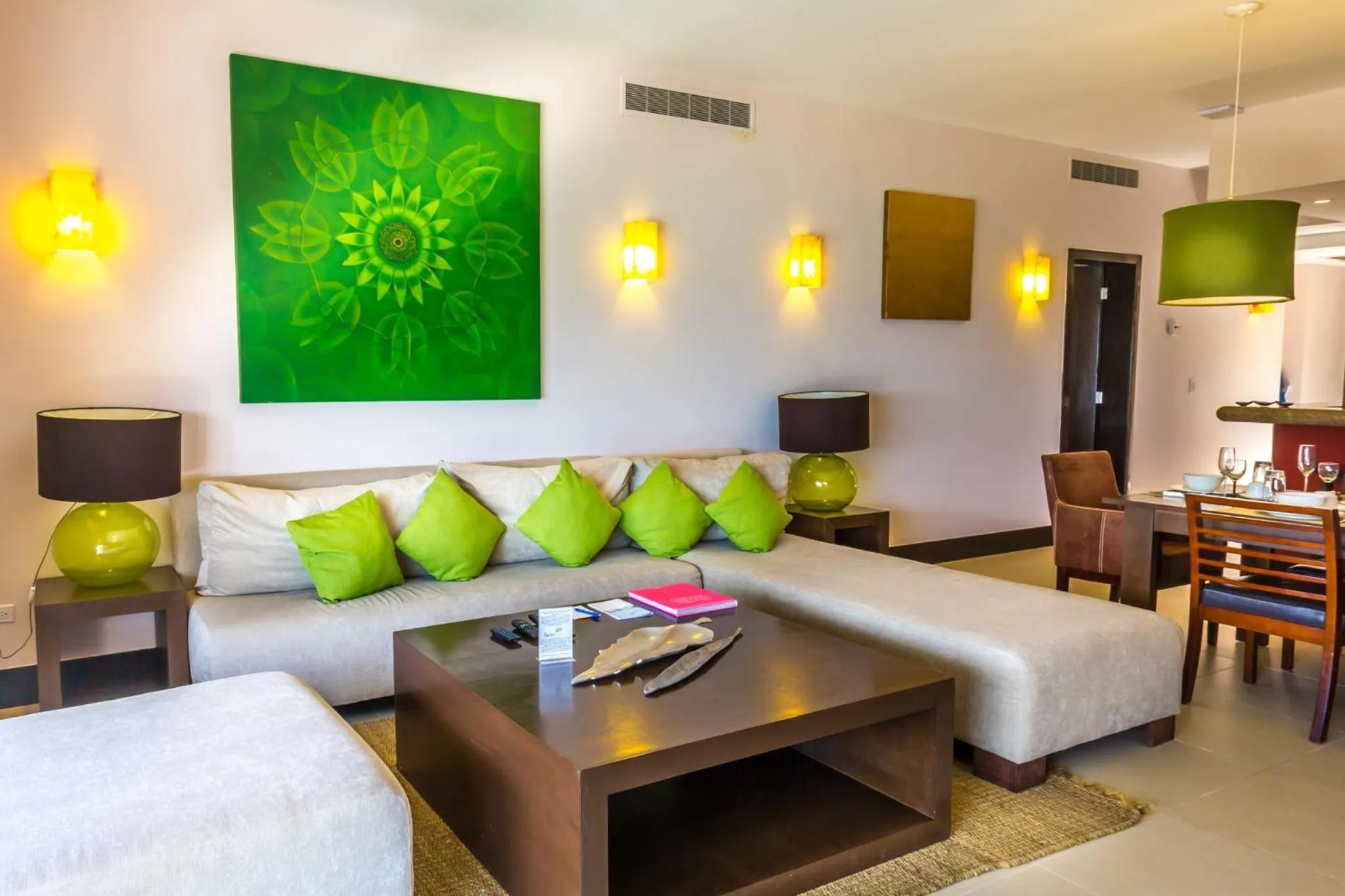 Aldea Thai 306 condo