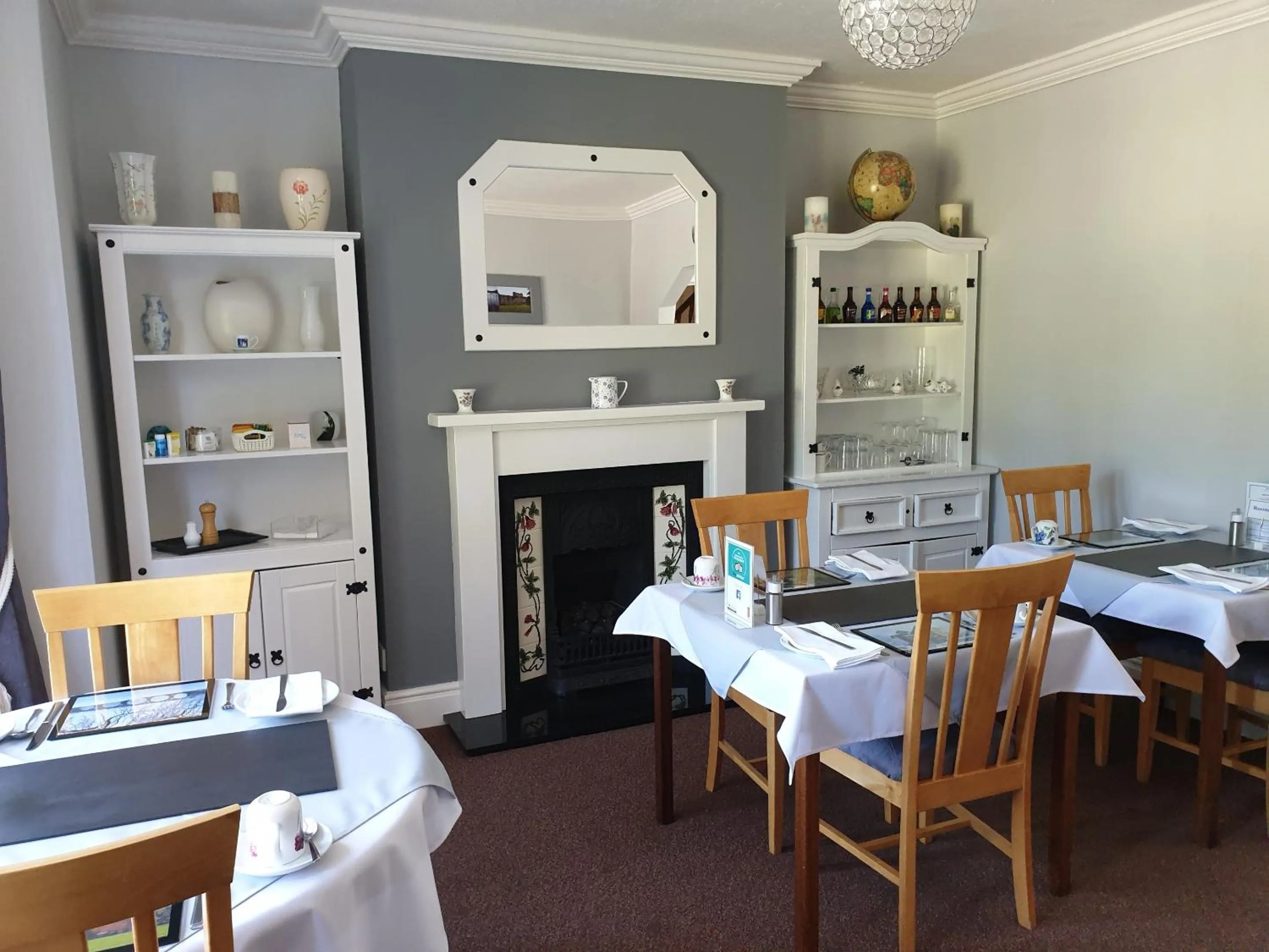 Dining area in Bronwye