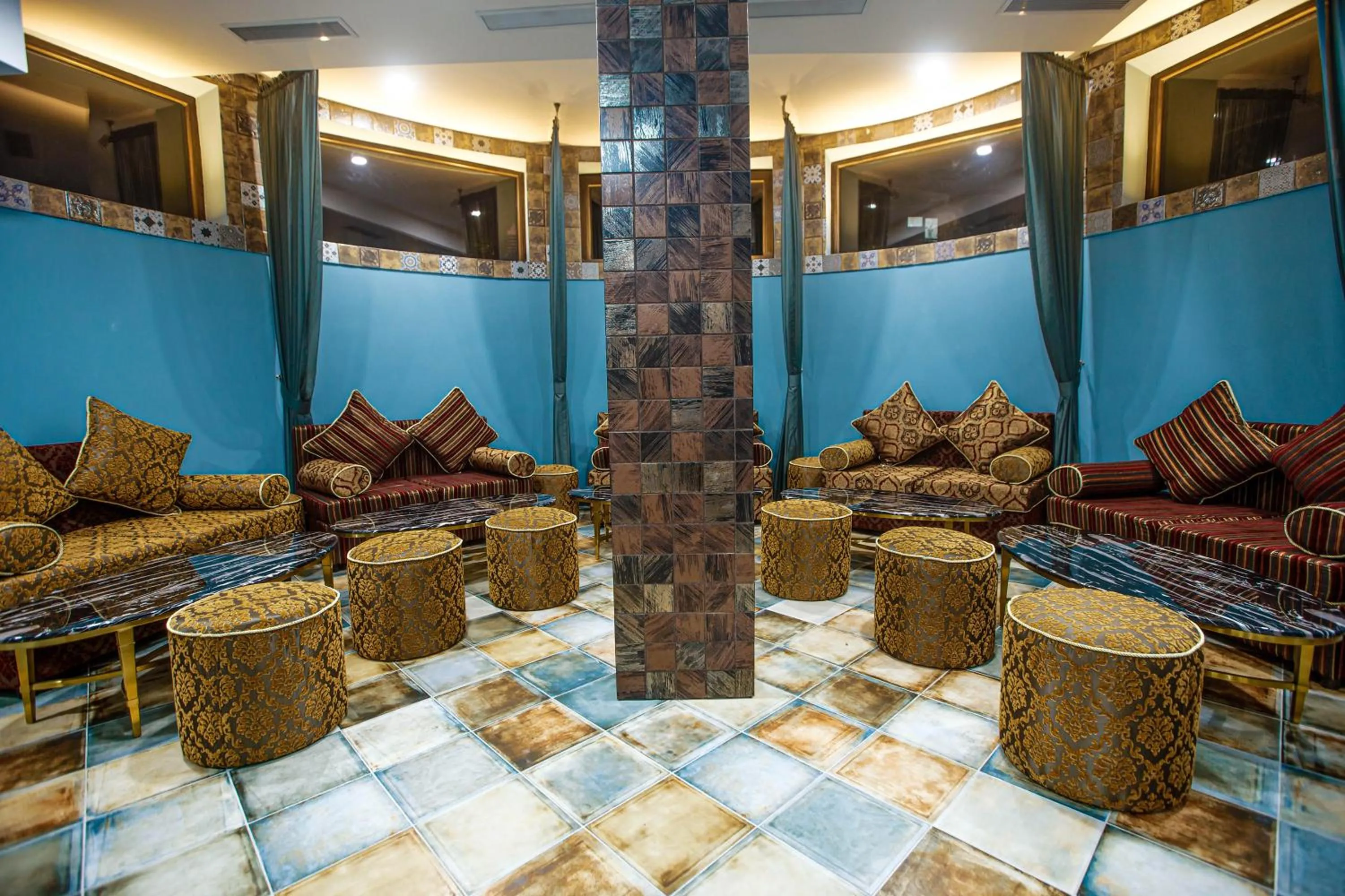 Lounge or bar in Krokus Plaza