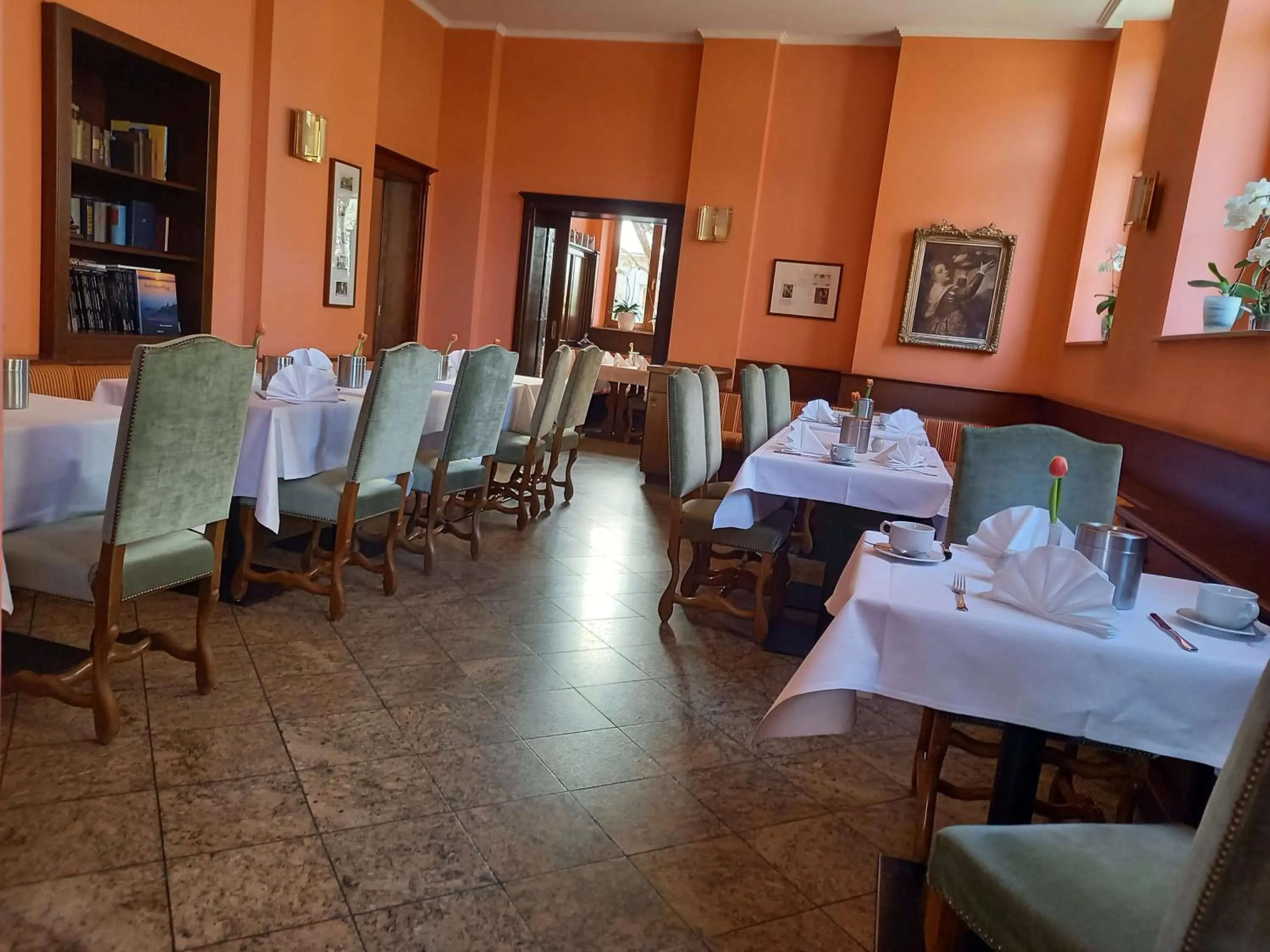 Restaurant/places to eat in Hotel Artushof