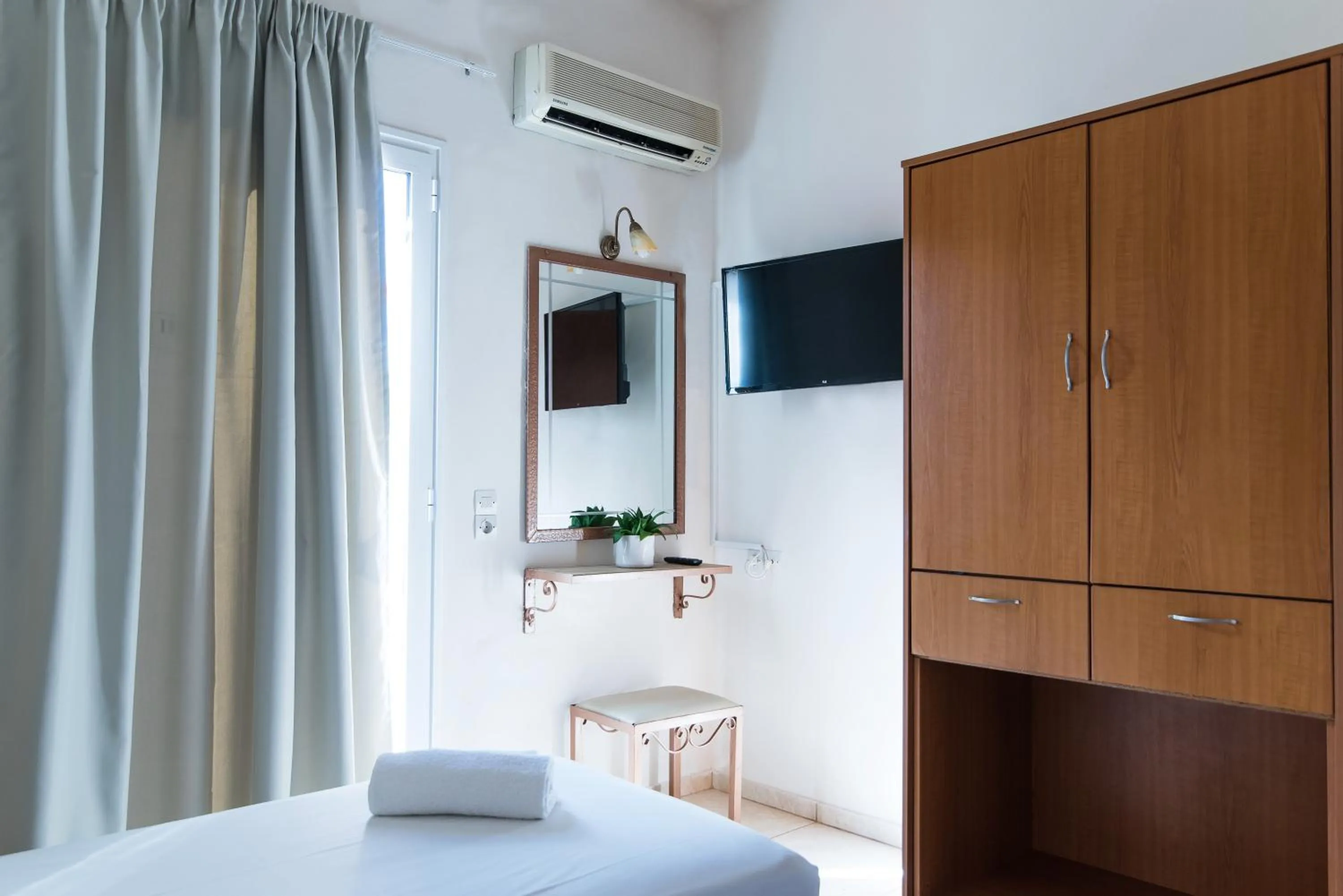 TV and multimedia, Bed in Ilios 1 Central