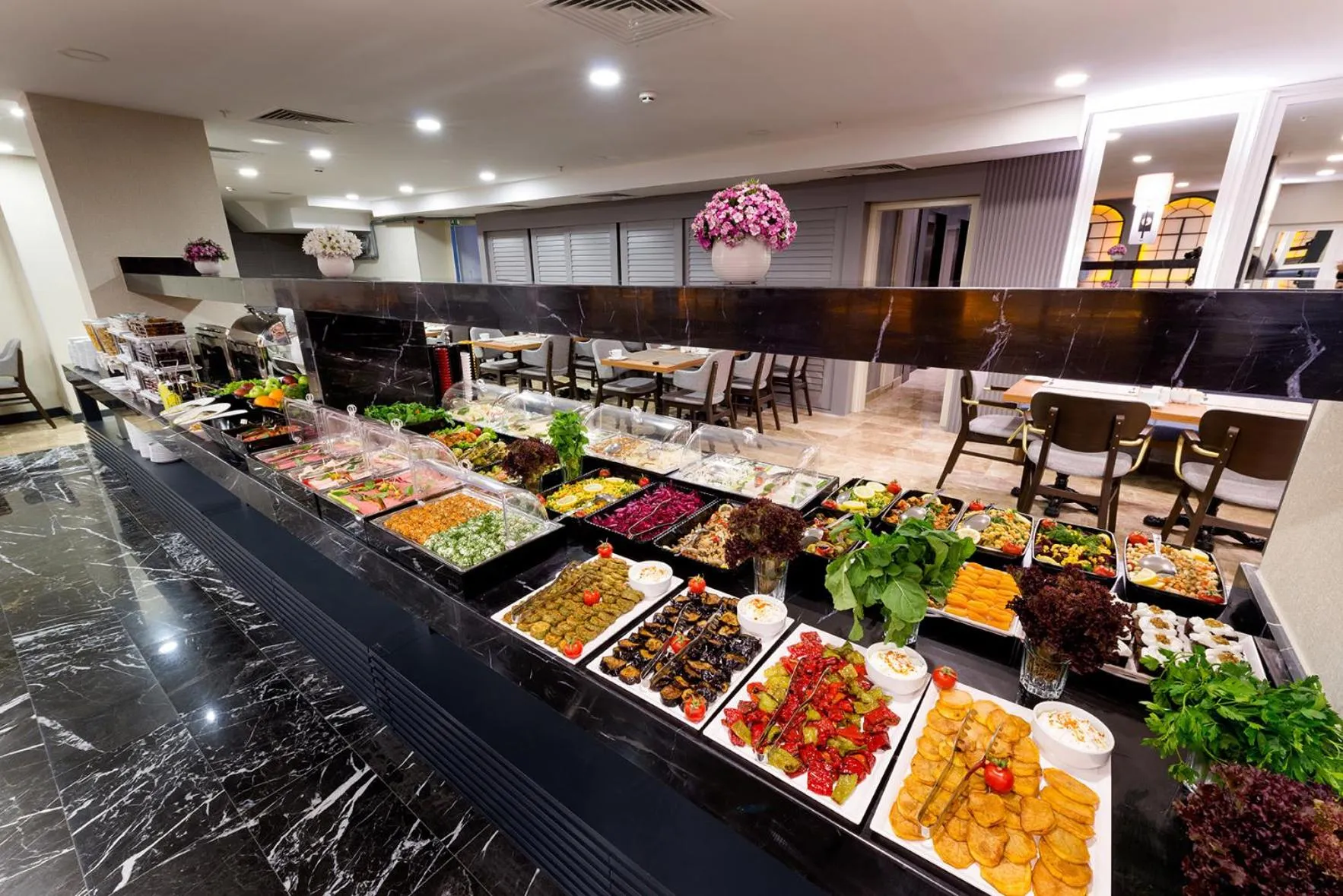 Buffet breakfast in Four Sides Sisli