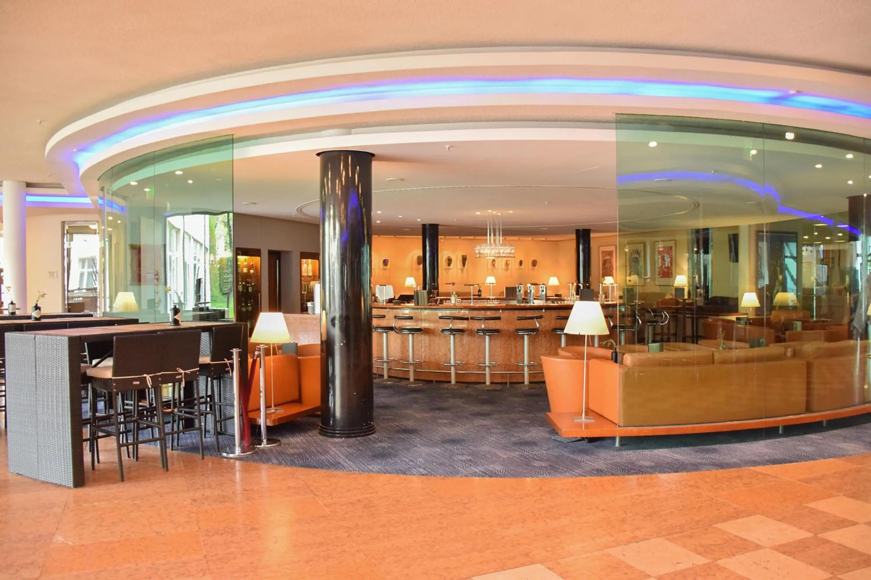 Lounge or bar in Radisson Blu Park Hotel & Conference Centre