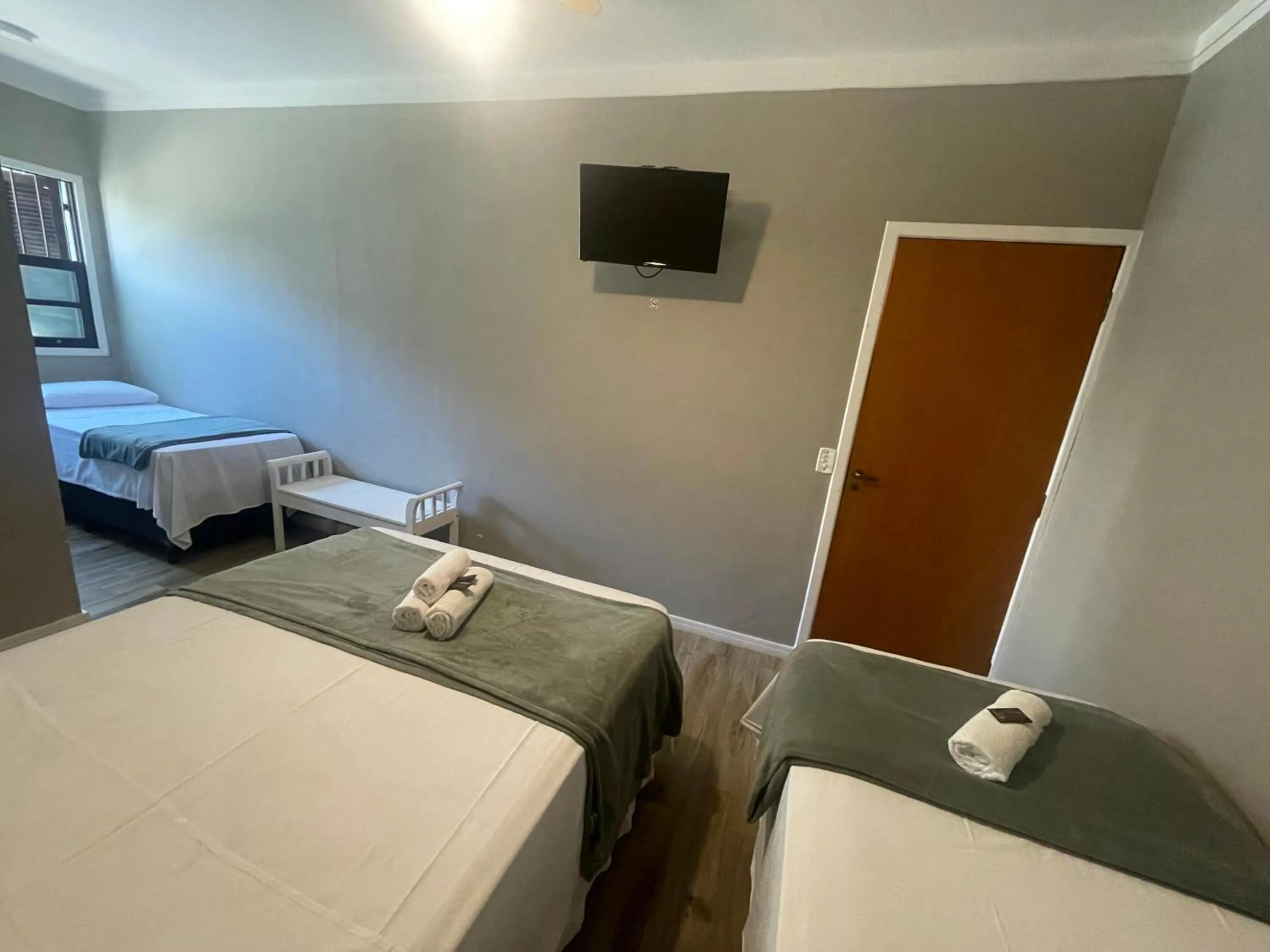 Photo of the whole room, Bed in Pousada Chilli Brasil