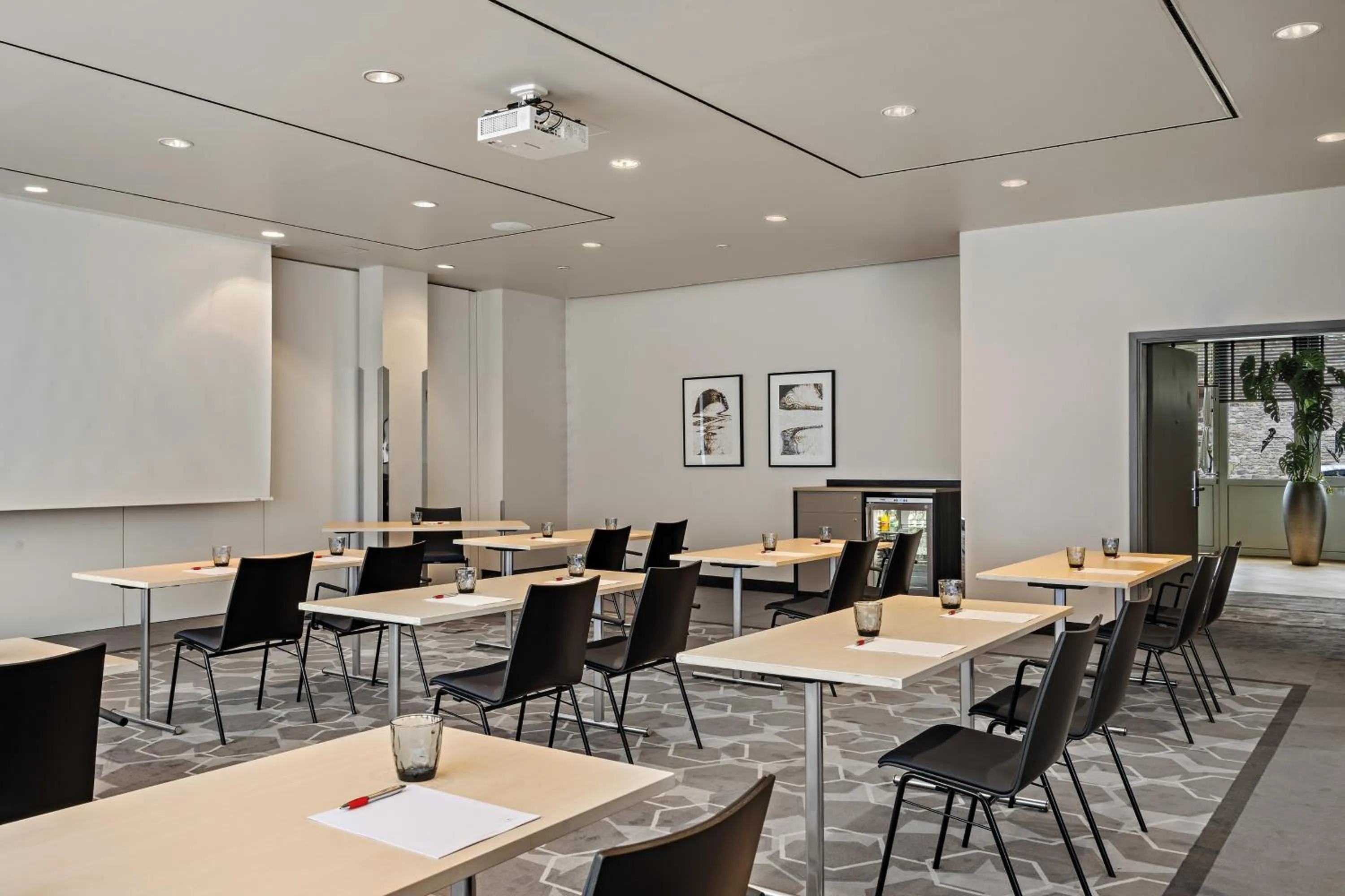 Meeting/conference room in Leonardo Hotel Mainz