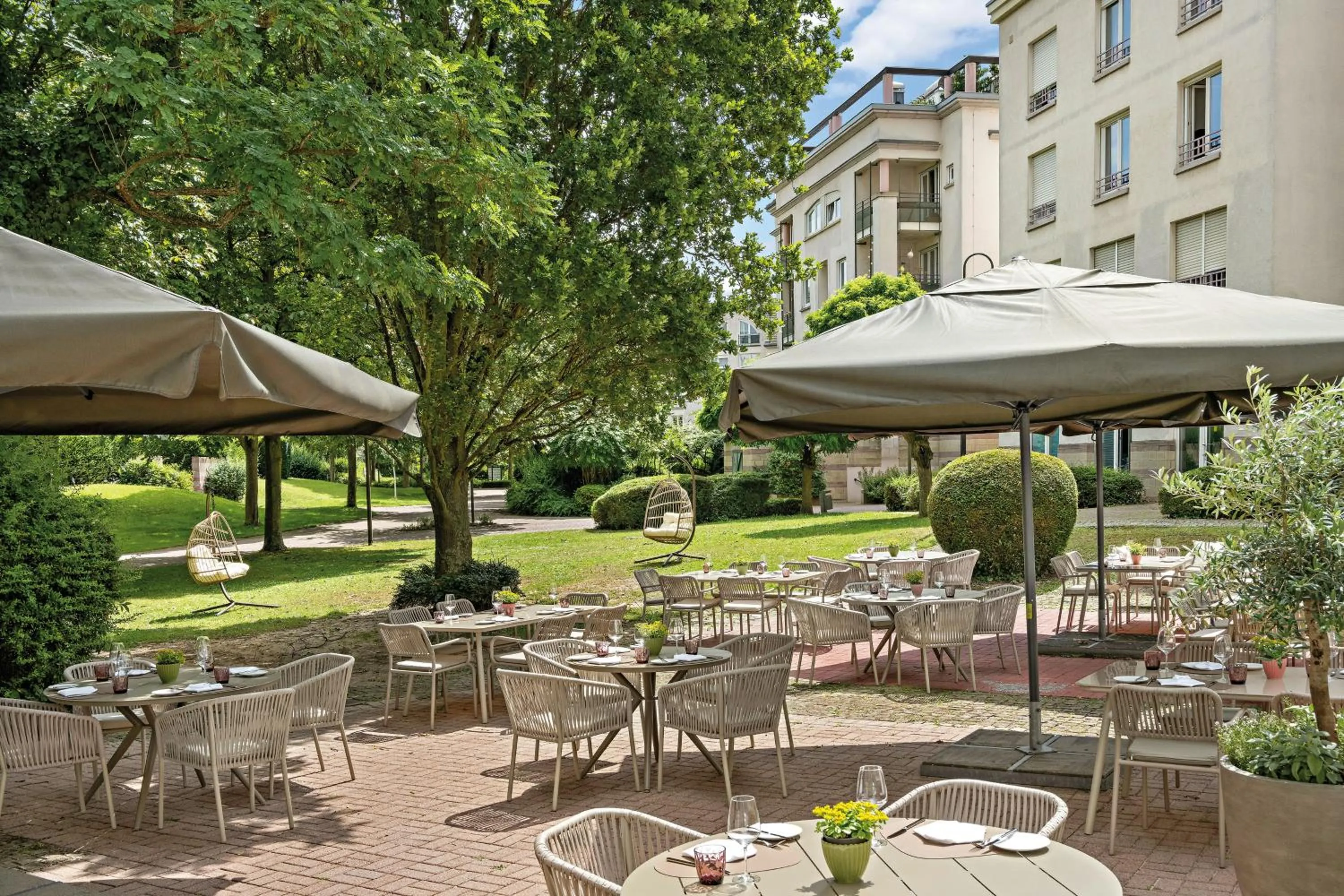 Balcony/Terrace in Leonardo Hotel Mainz