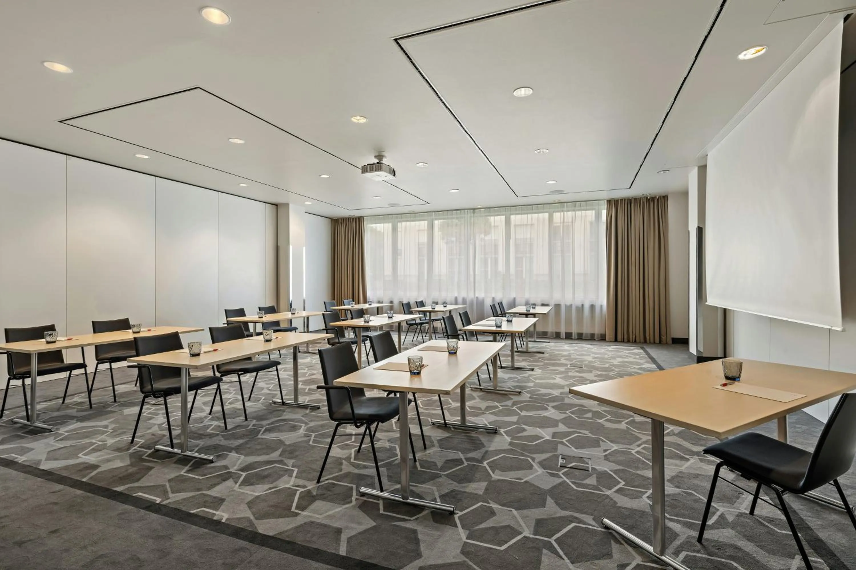 Meeting/conference room in Leonardo Hotel Mainz