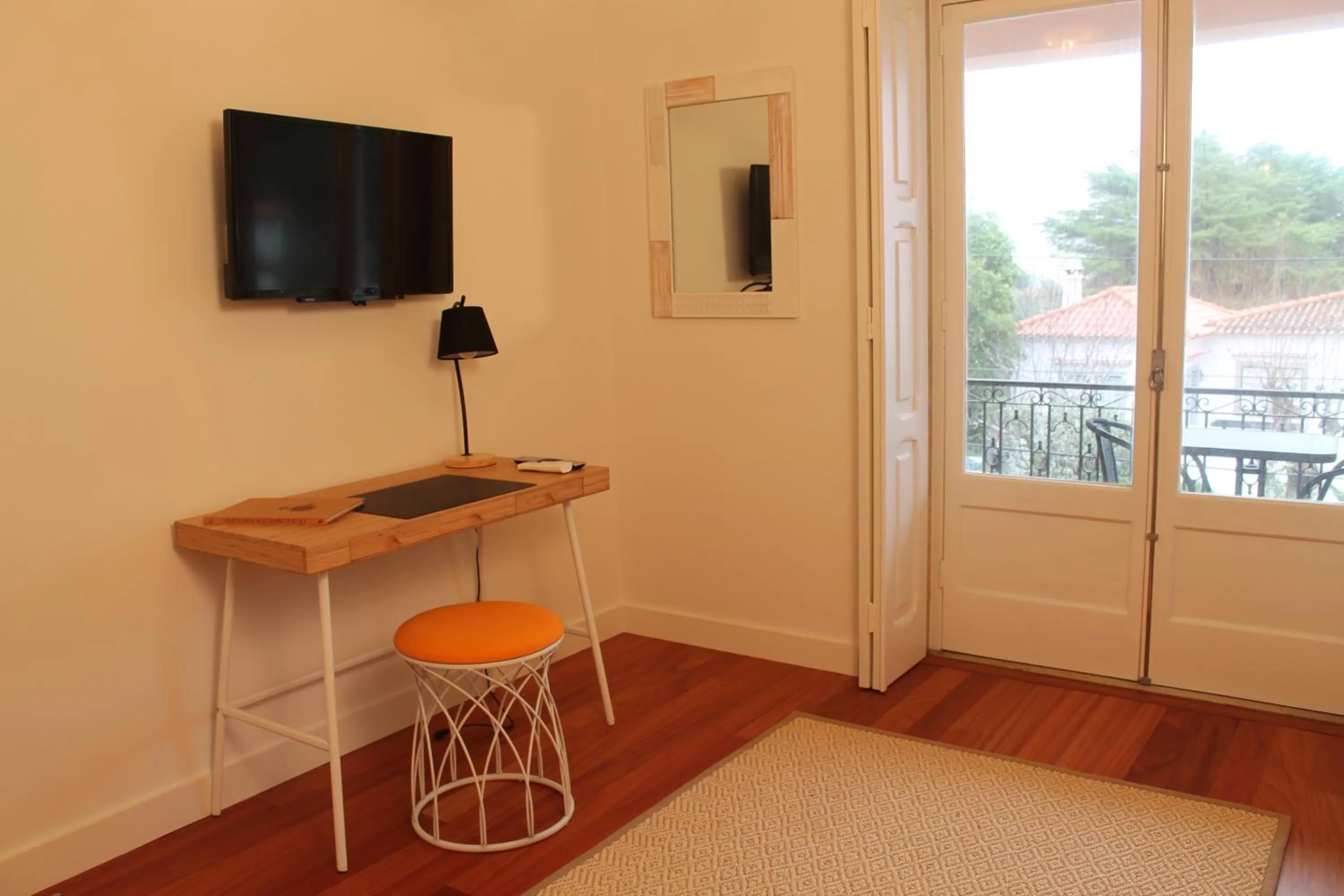 TV and multimedia in Villa Aedan Sintra