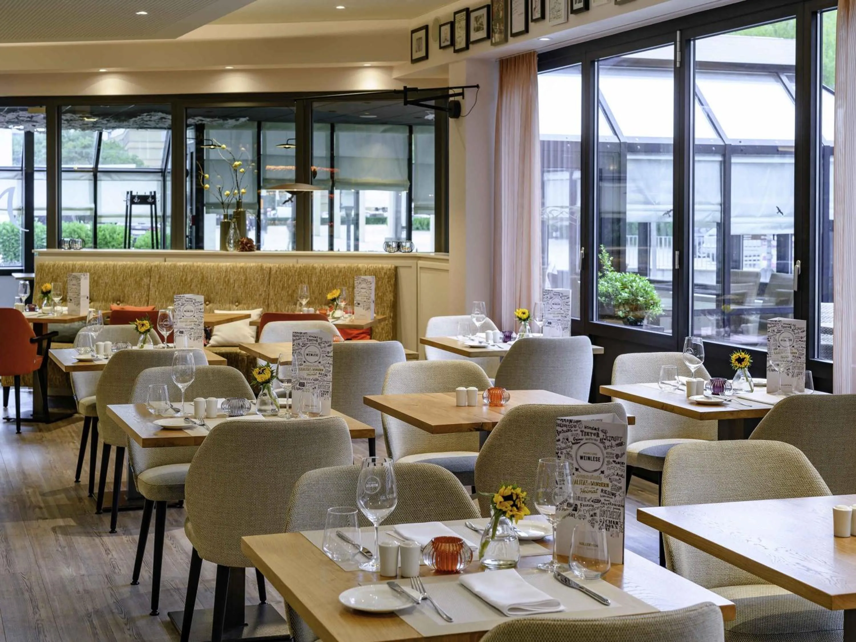 Restaurant/places to eat in Mercure Hotel Saarbrücken City