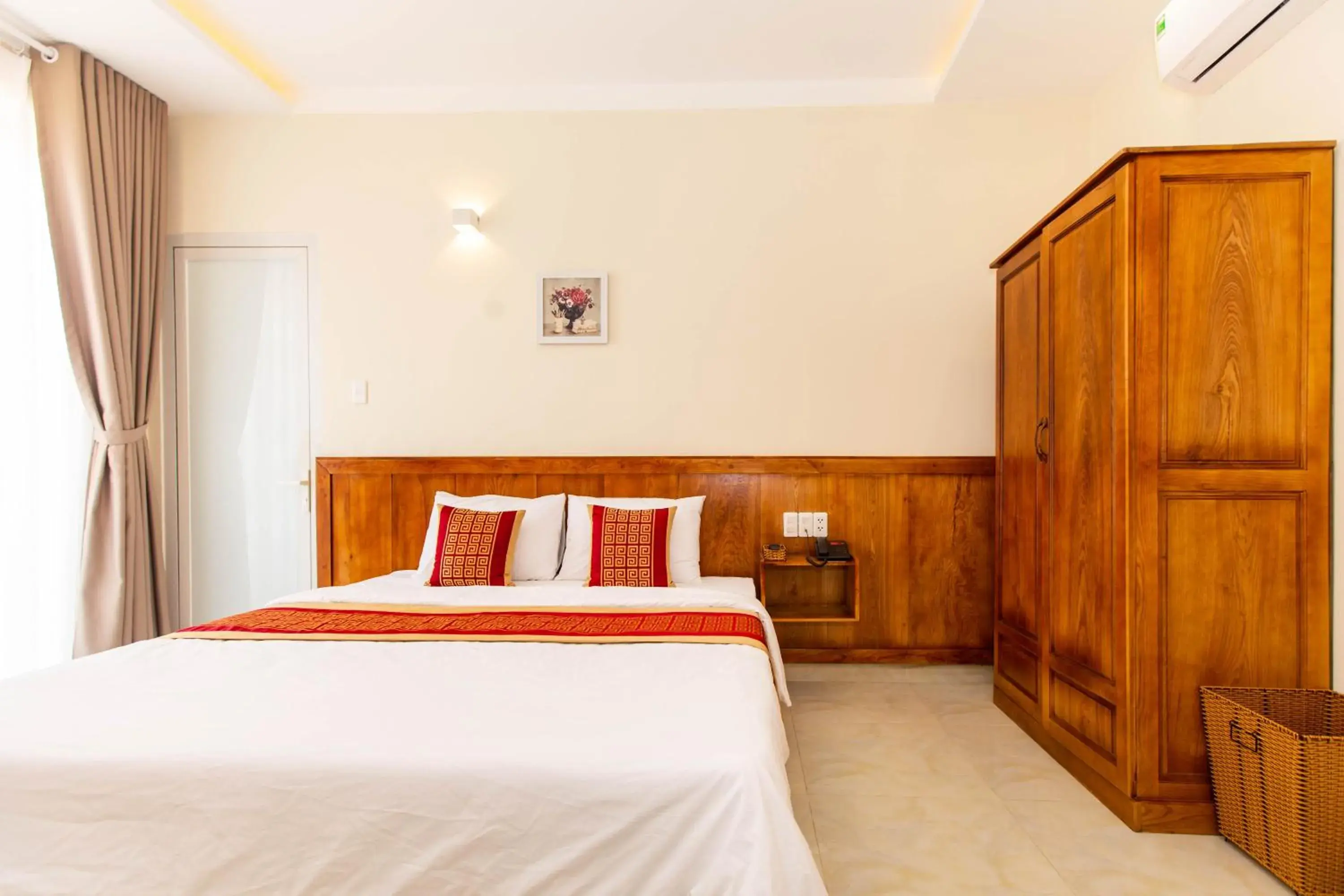 Deluxe Double Room - single occupancy in Dong Do Airport Hotel Deluxe Double Room - single occupancy in Dong Do Airport Hotel