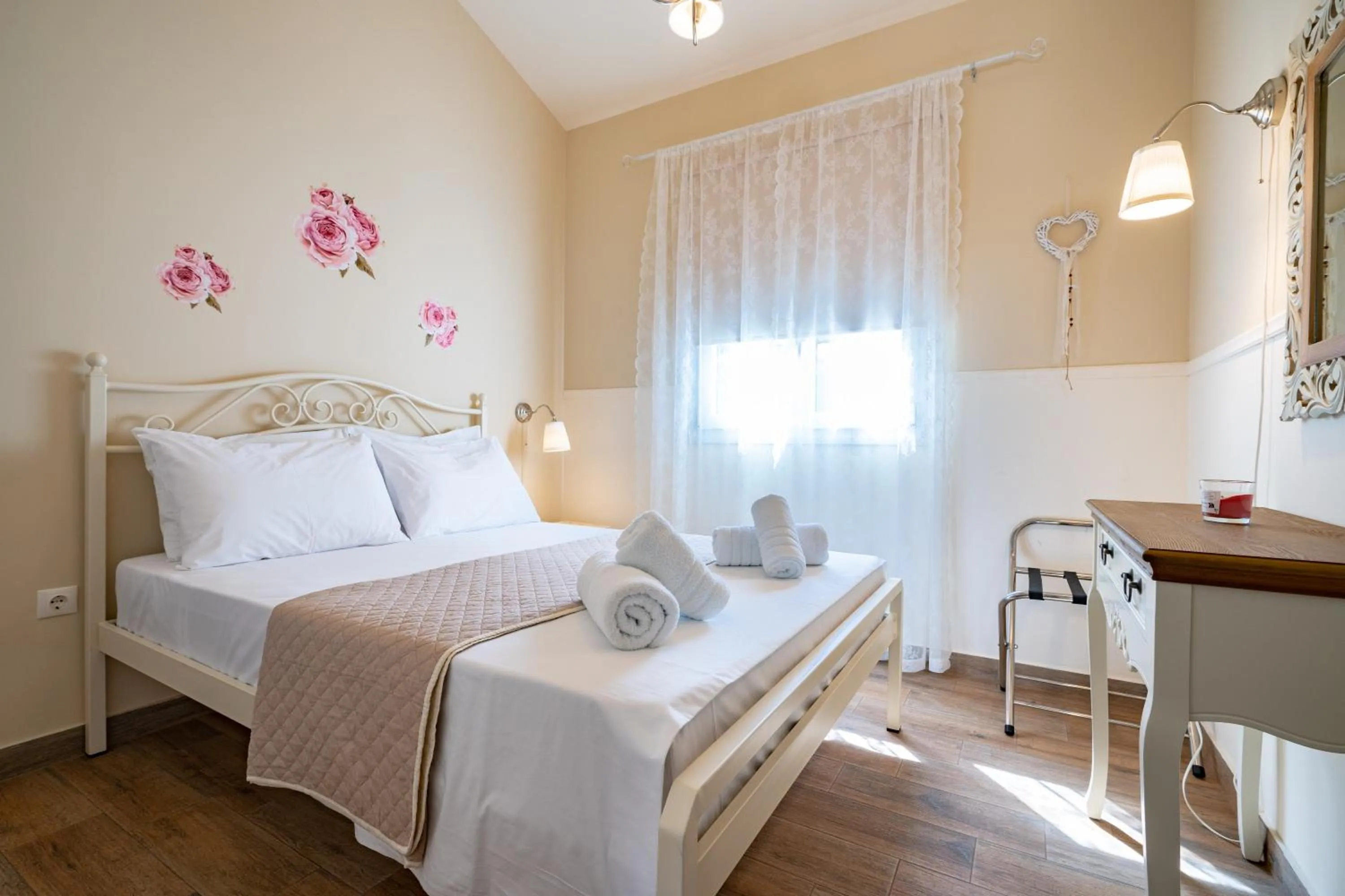 Bedroom, Bed in Olympia's Apartments by Traser