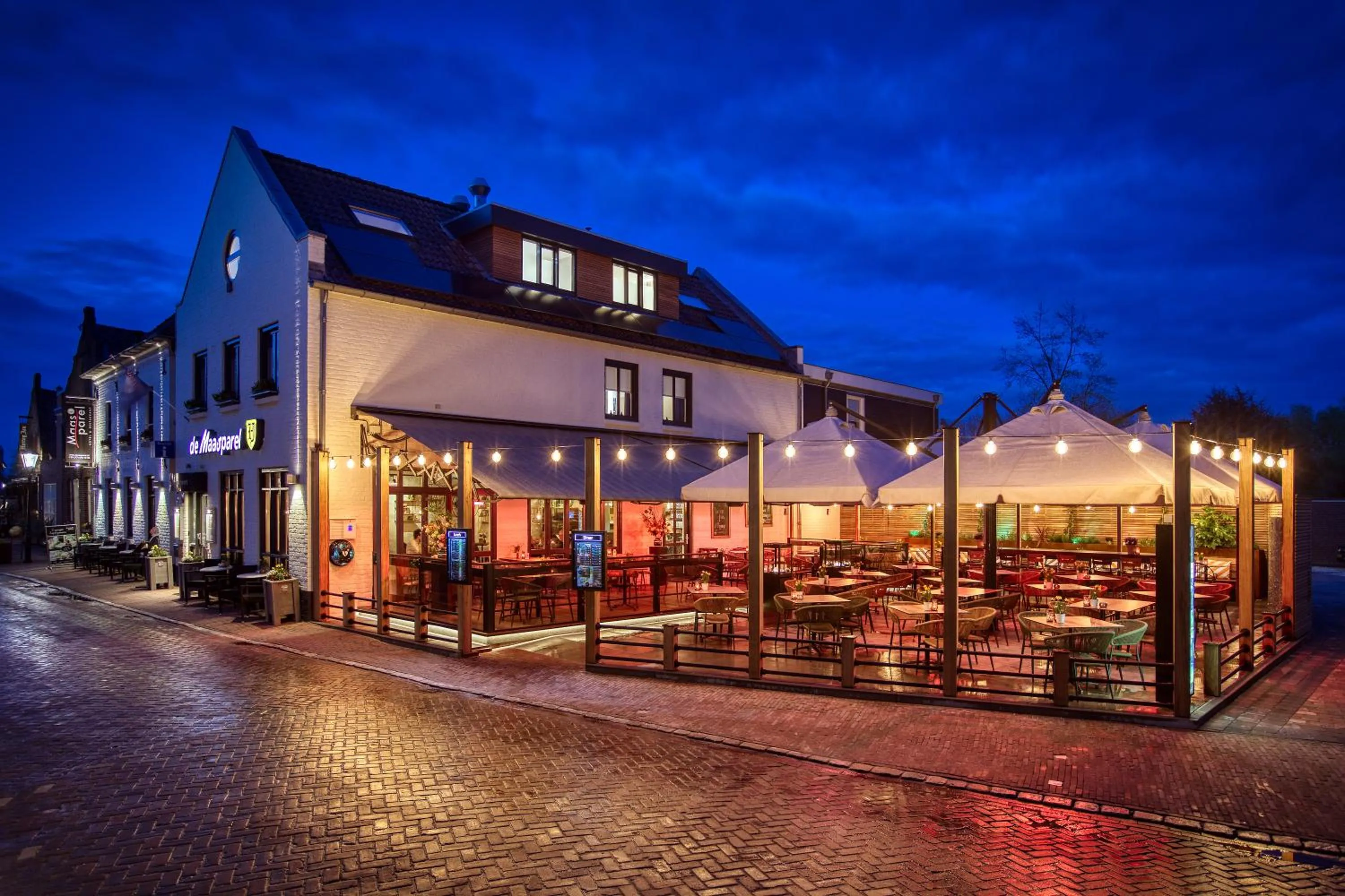 Property building in De Maasparel Nextdoor Maassuites