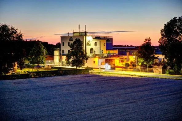 Nearby landmark in De Maasparel Nextdoor Maassuites