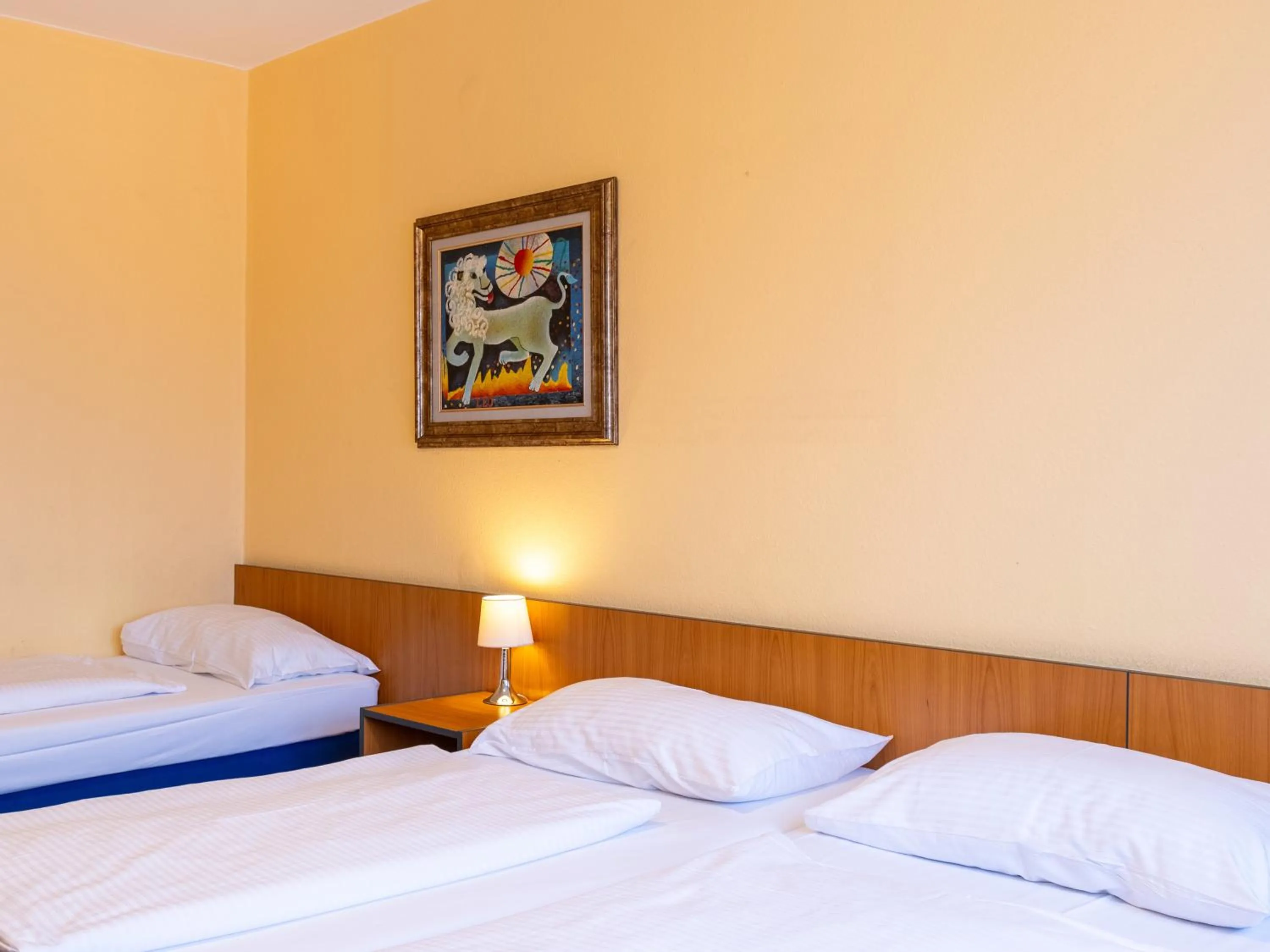 Bed in Good Morning + Berlin City East