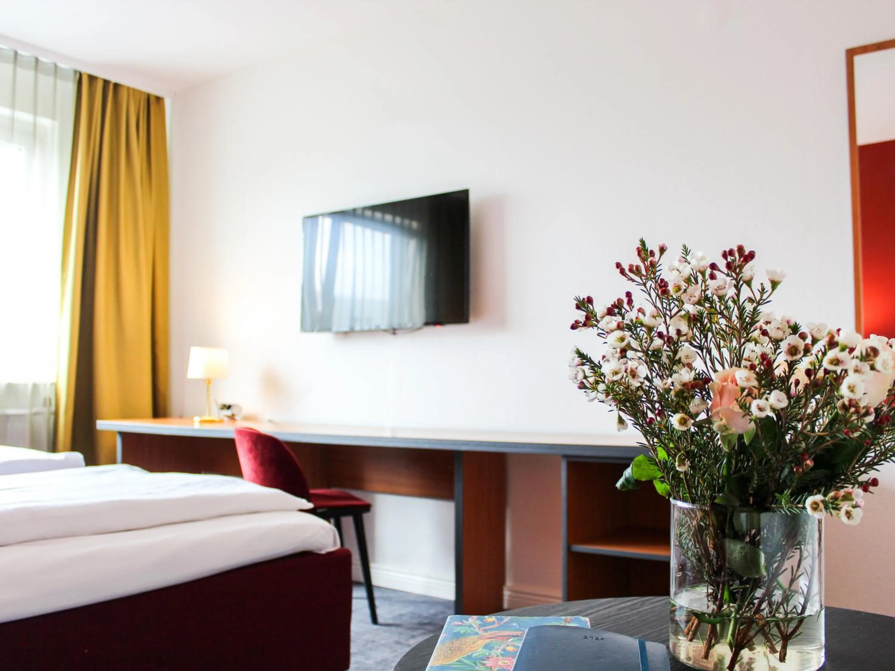 TV and multimedia, Bed in Good Morning + Berlin City East