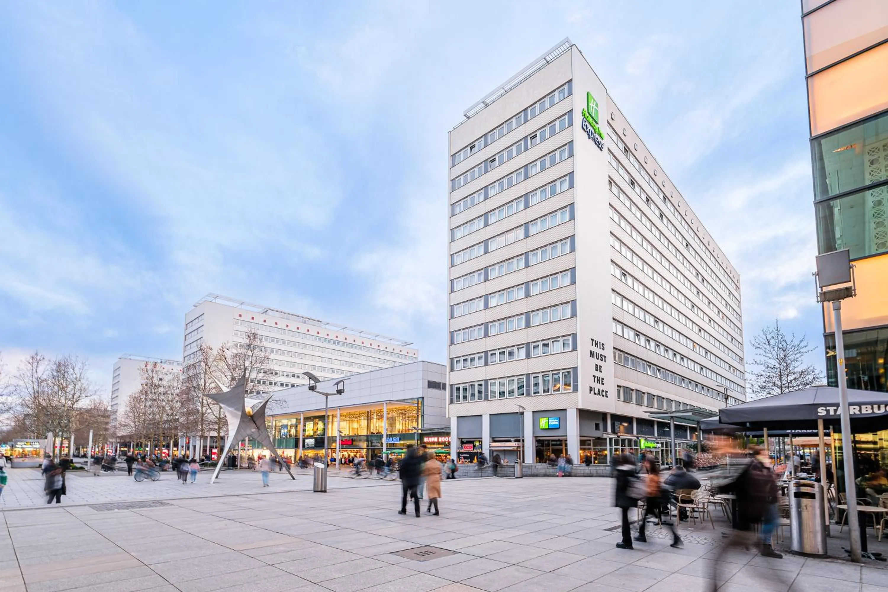 Property building in Holiday Inn Express Dresden Zentrum by IHG