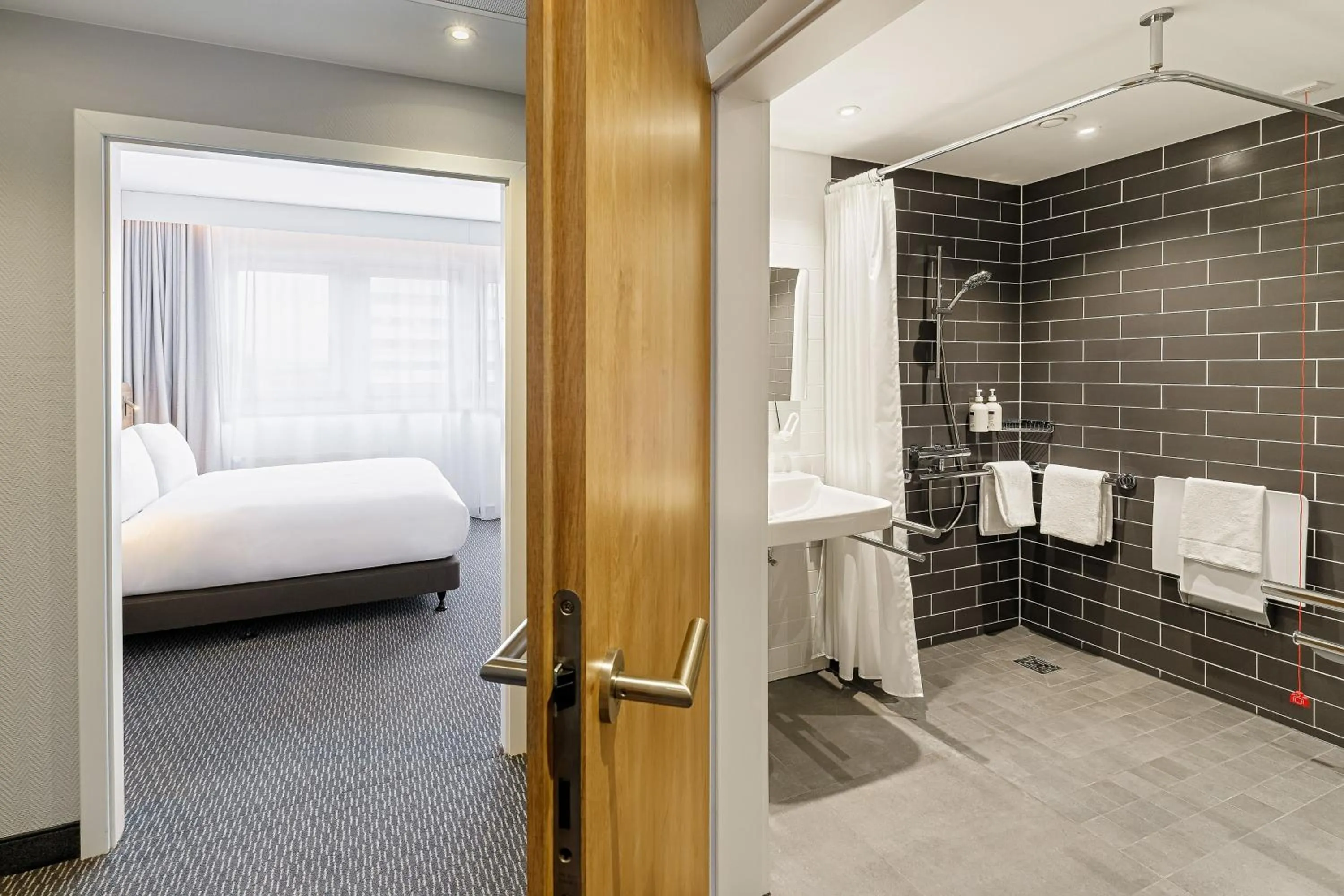 Bedroom, Bed in Holiday Inn Express Dresden Zentrum by IHG