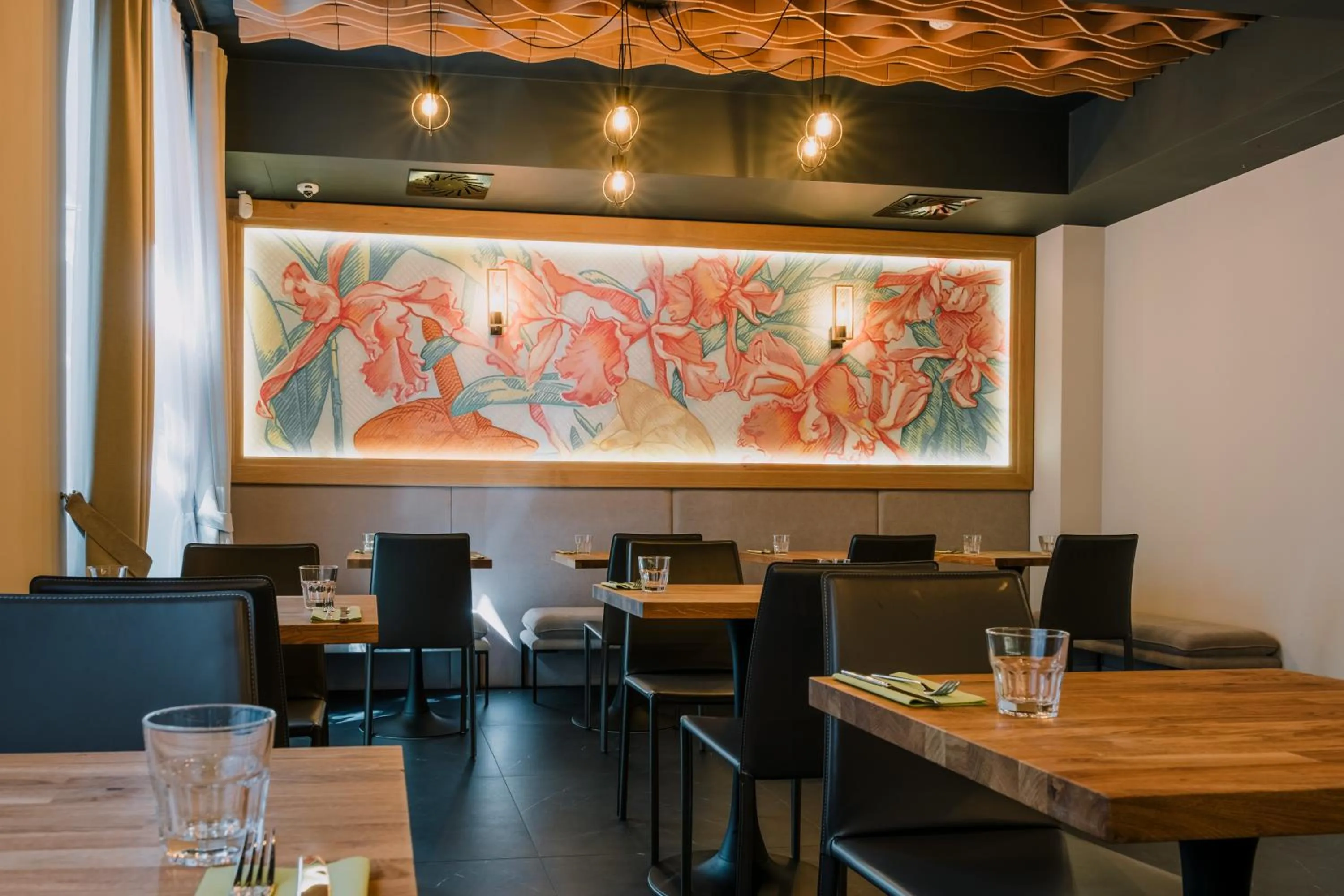 Restaurant/places to eat in DReAM Boutique Residence