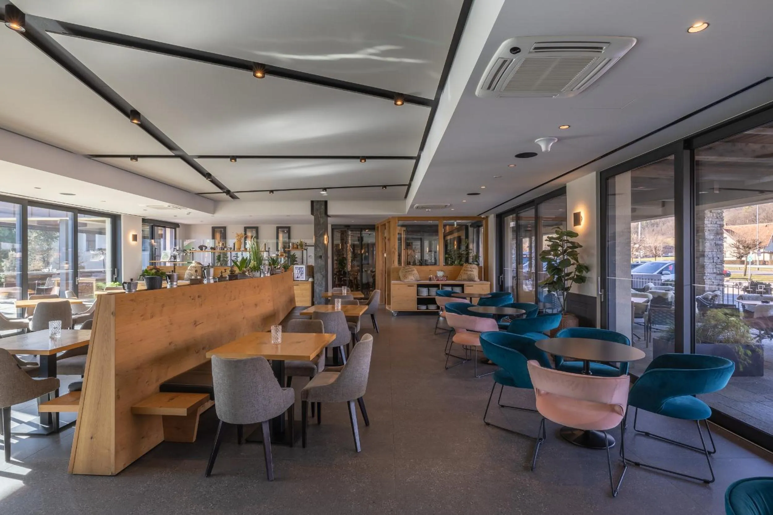 Restaurant/places to eat in Hotel Grof