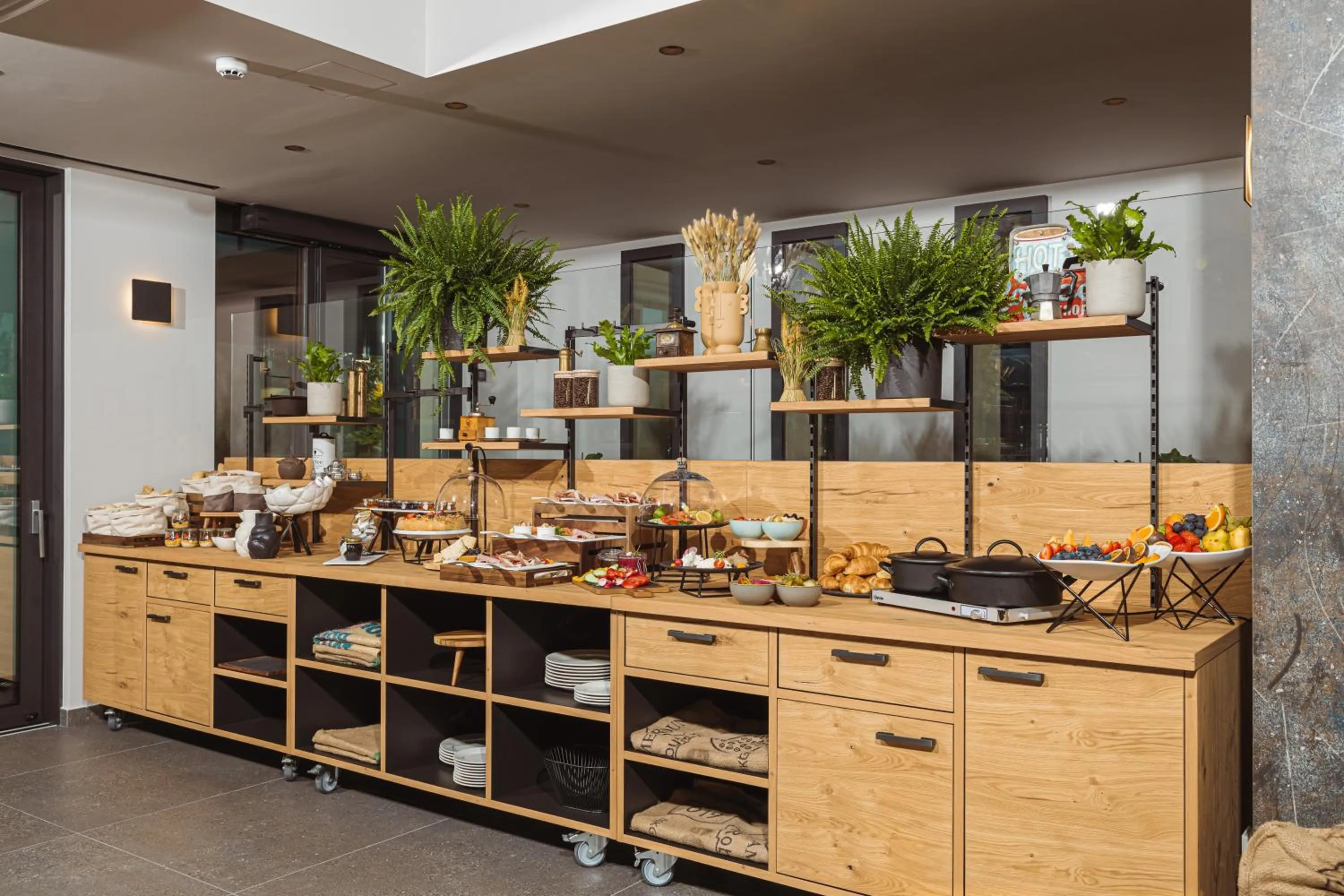 Restaurant/places to eat in Hotel Grof