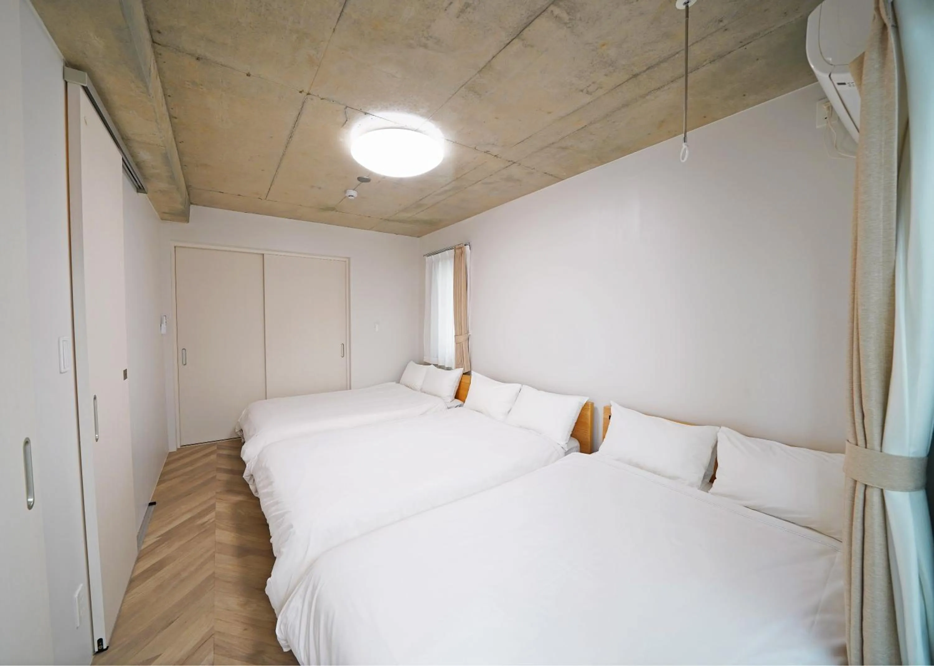 Bed in Laffitte Tokyo WEST