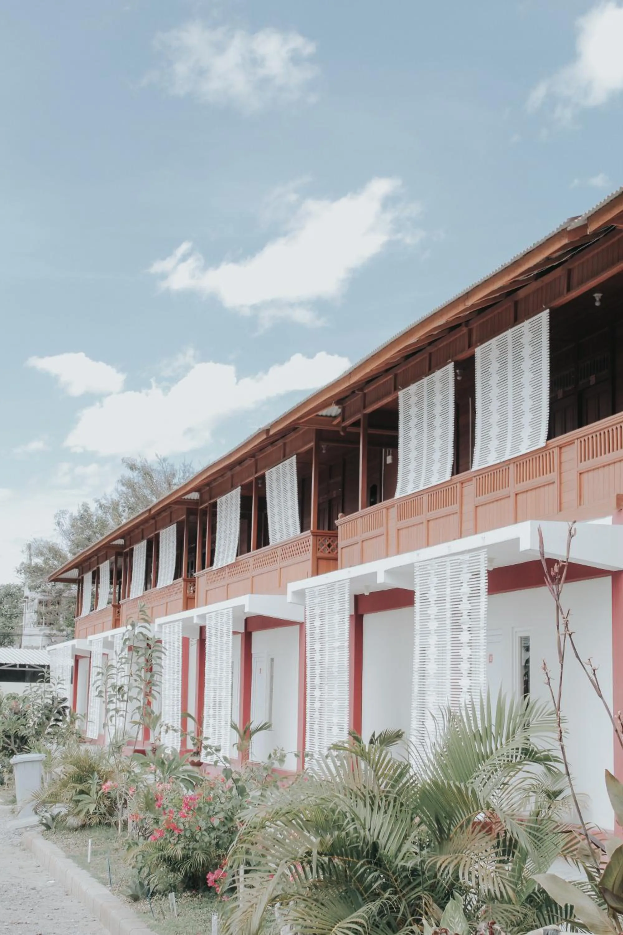 Property building in GRANADA INN PALU