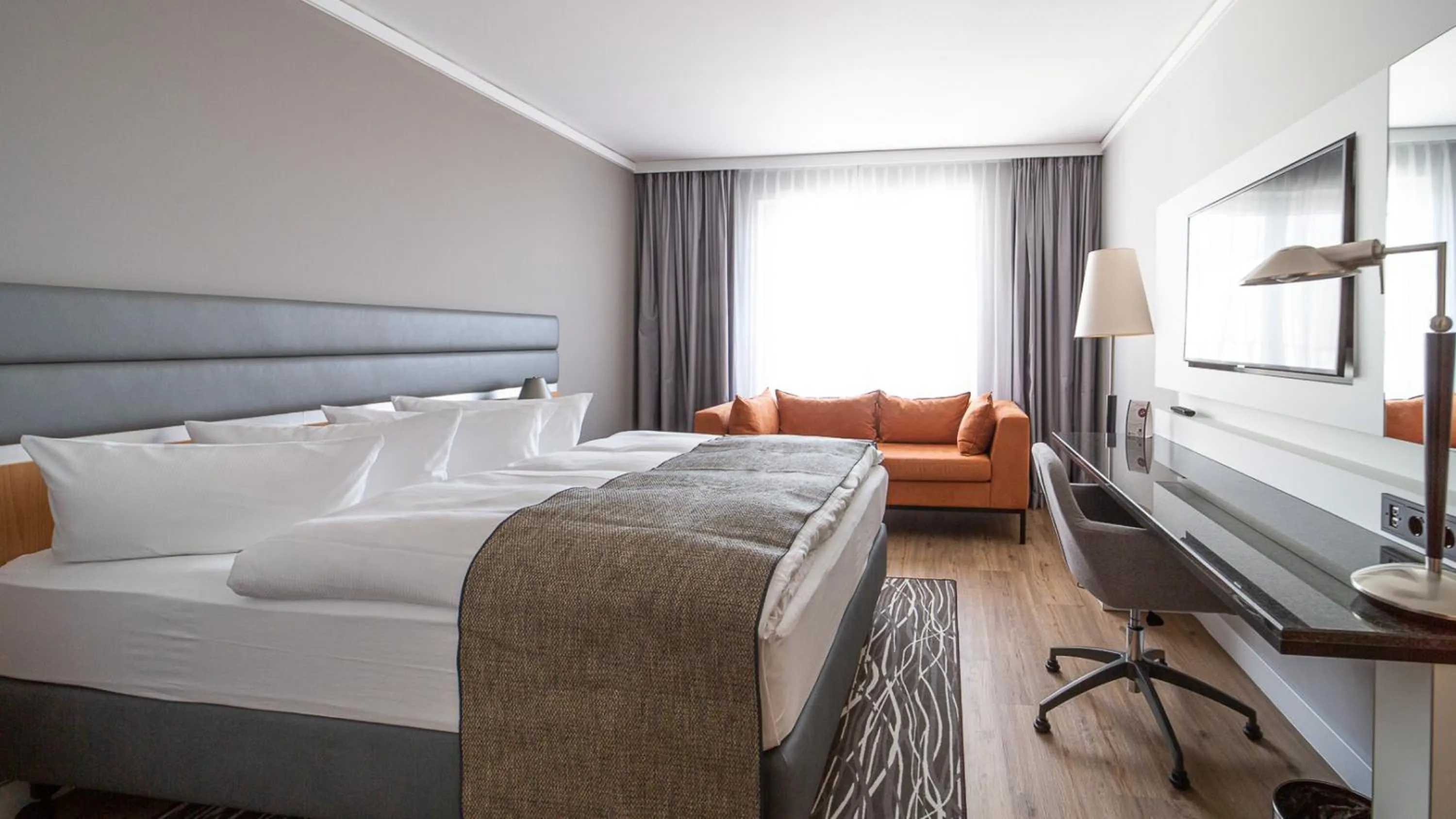 Photo of the whole room, Bed in Holiday Inn Berlin Airport - Conference Centre by IHG