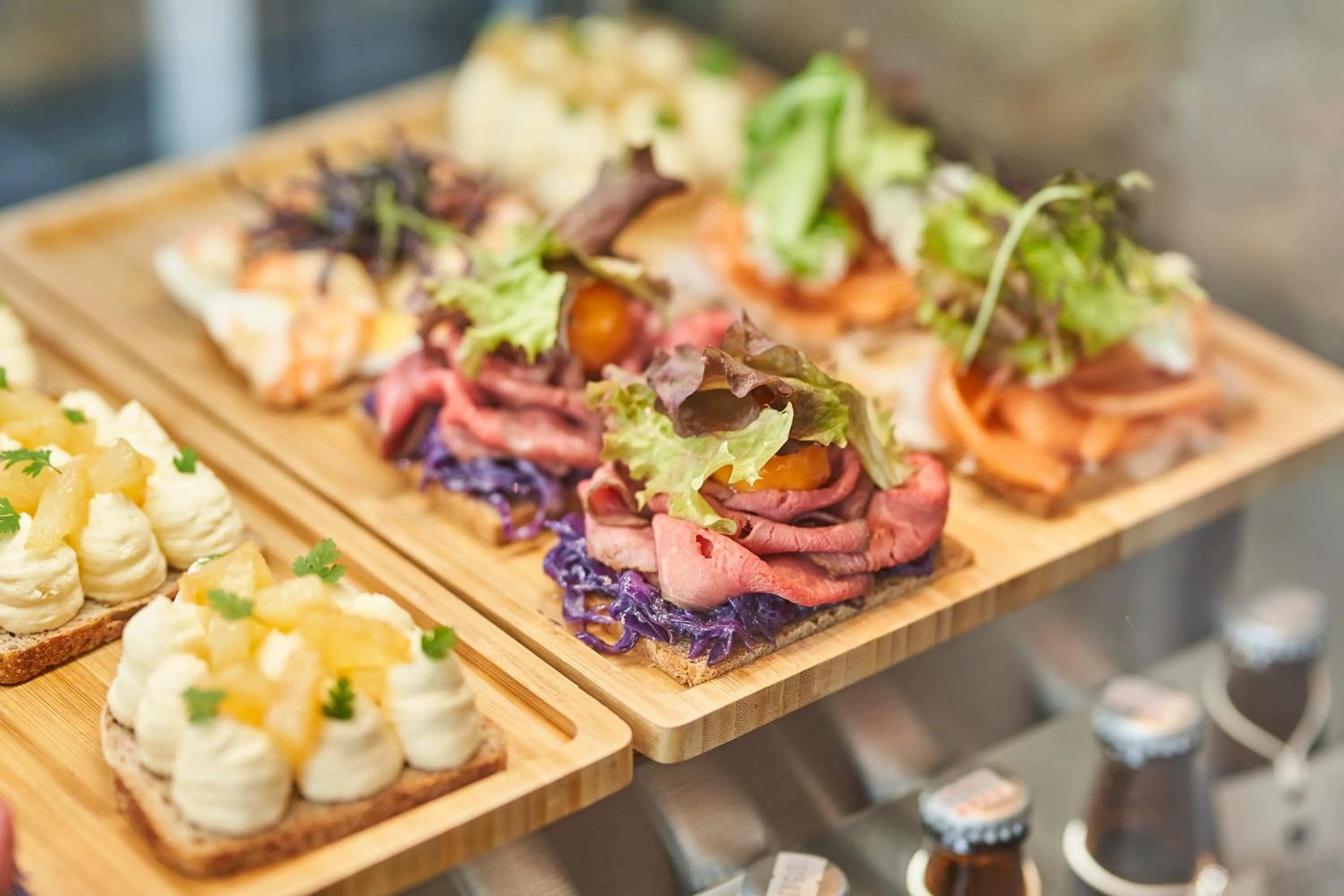 Restaurant/places to eat in THE REIGN HOTEL KYOTO