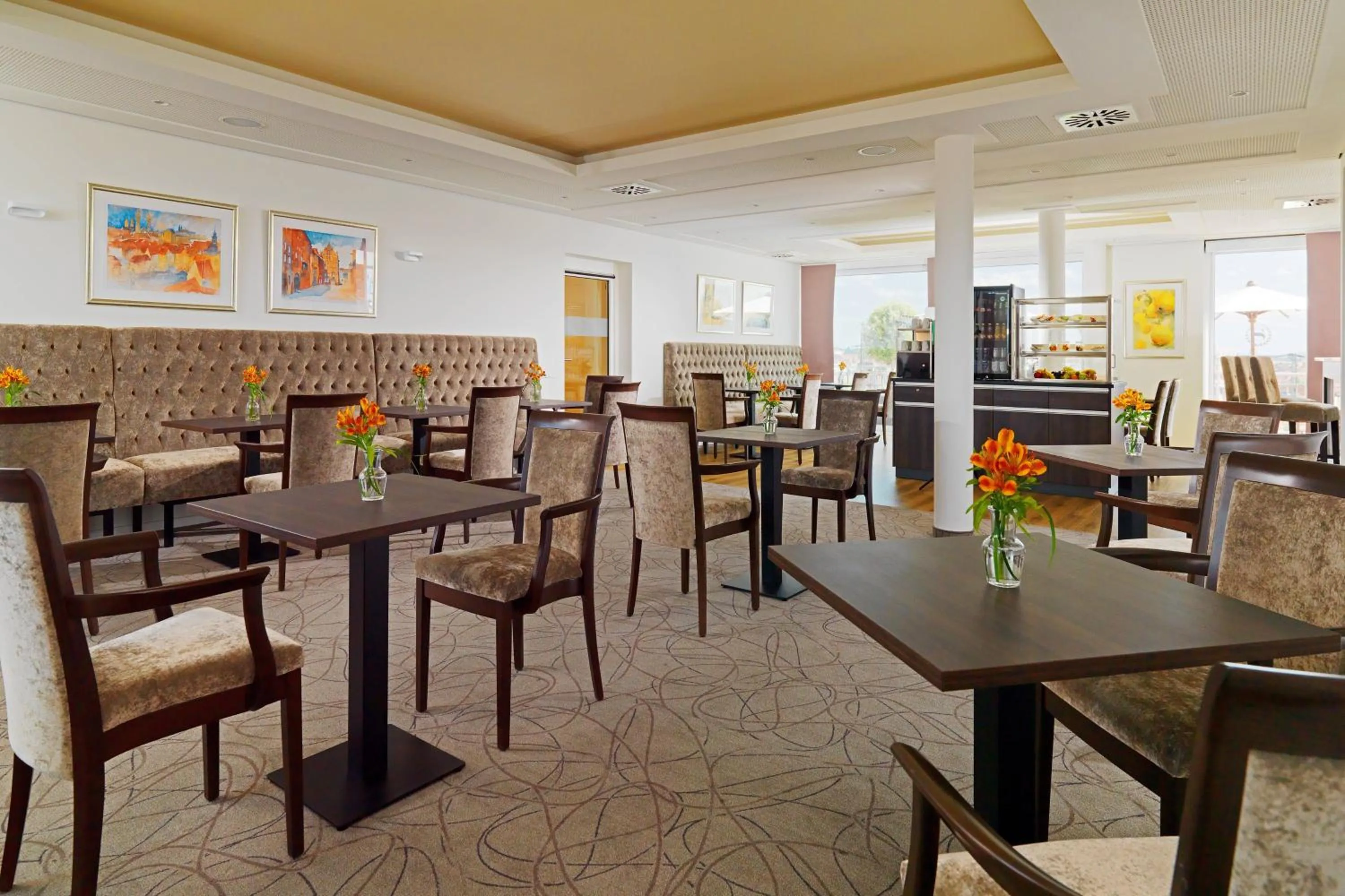 Lounge or bar in Sheraton Carlton Nuernberg